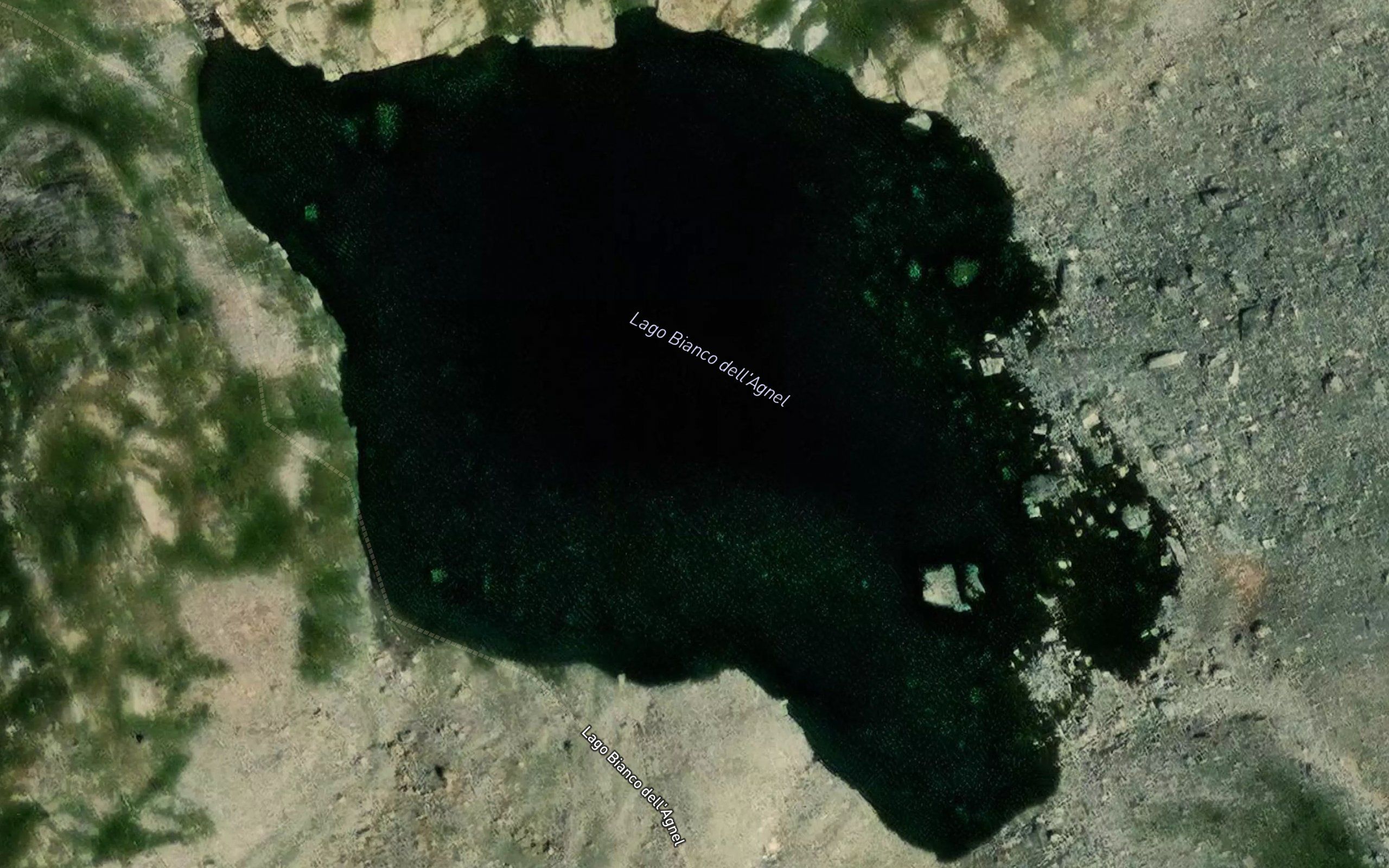 Lago Bianco dell'Agnel