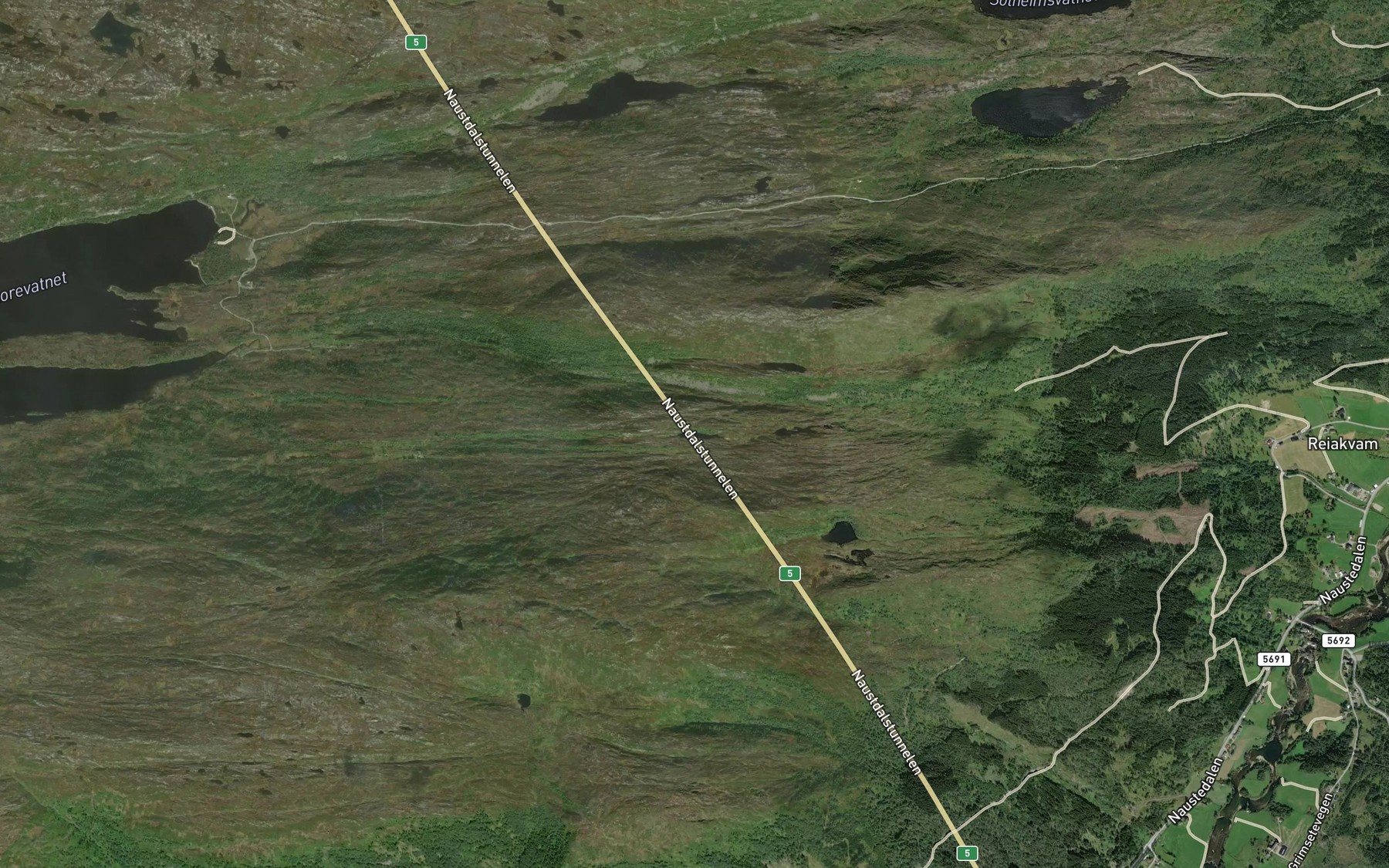 Satellite map of the Langetjorna