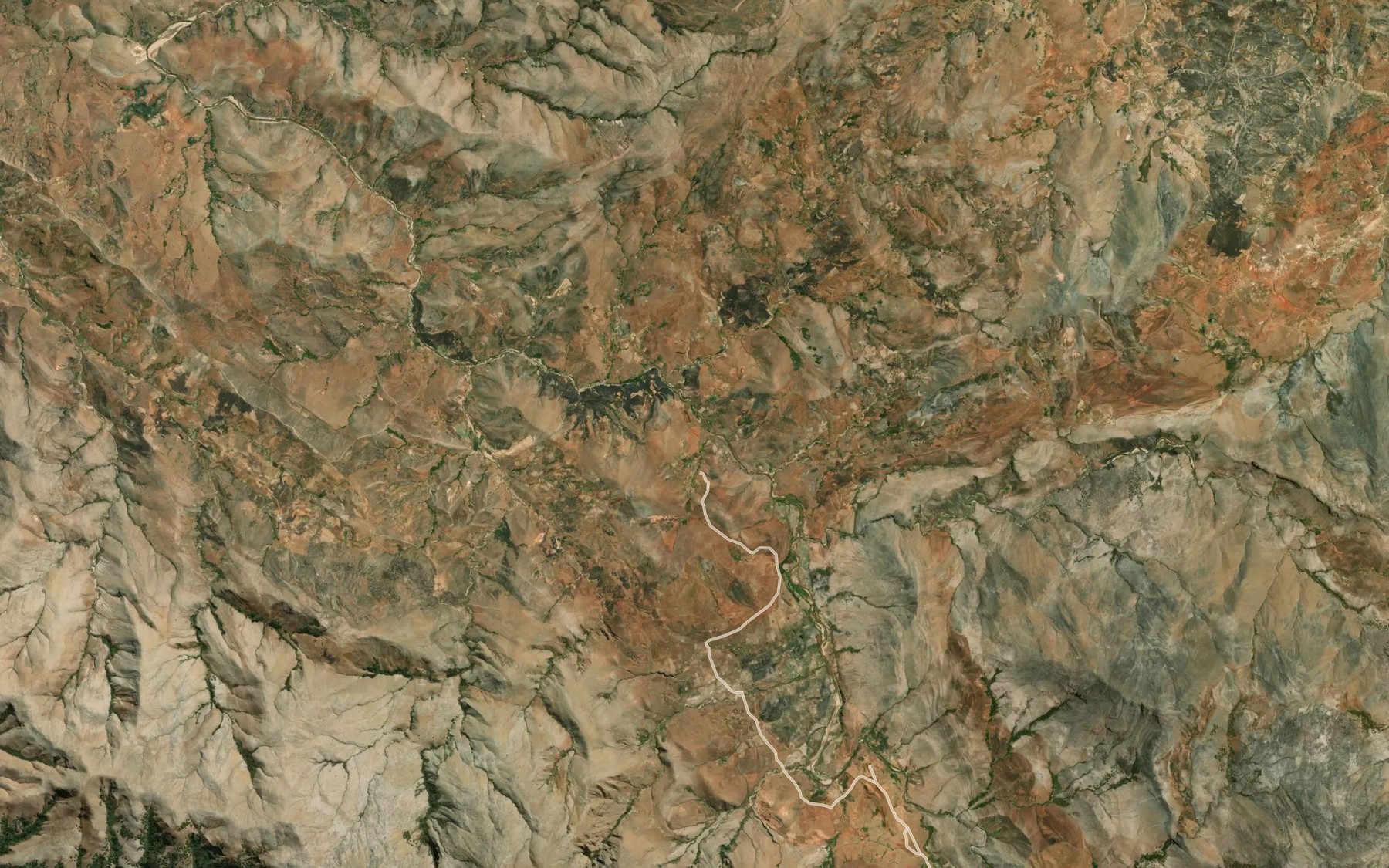 Satellite map of the Ampaisokely Riviere