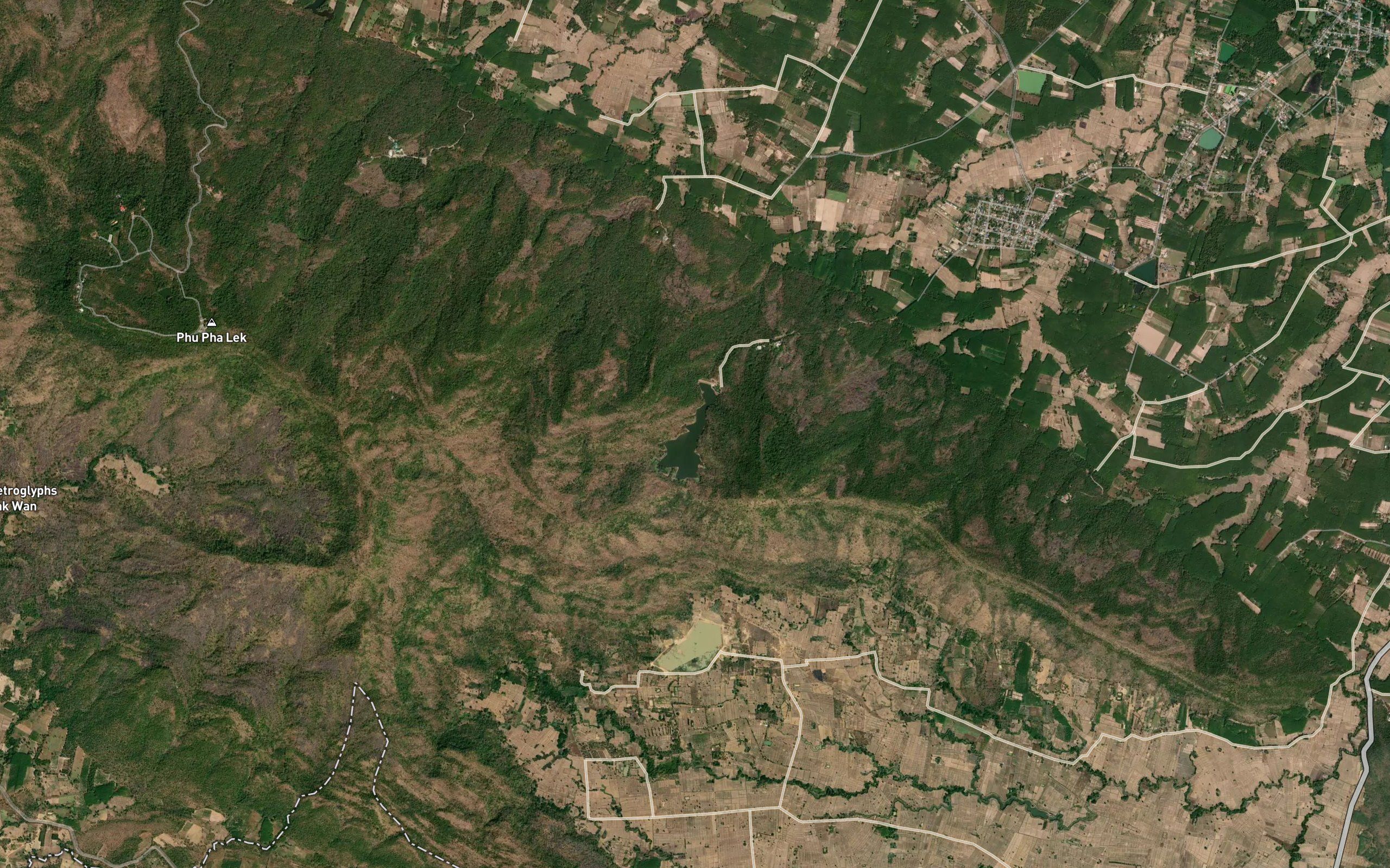 Ang Kep Nam Huai Nam Yat