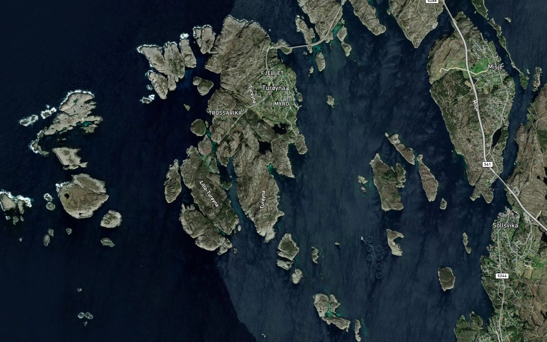 Satellite map of the Grottevika