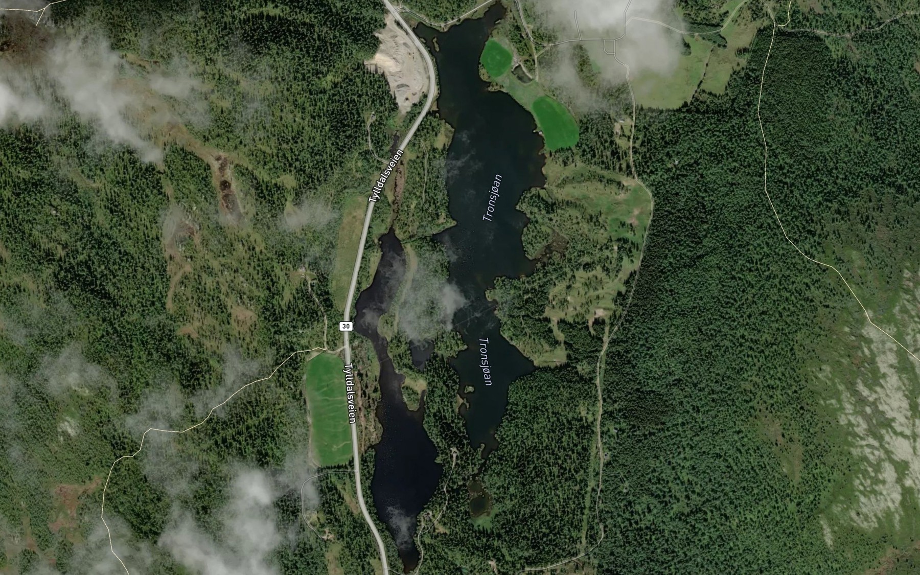 Satellite map of the Tronsjoen
