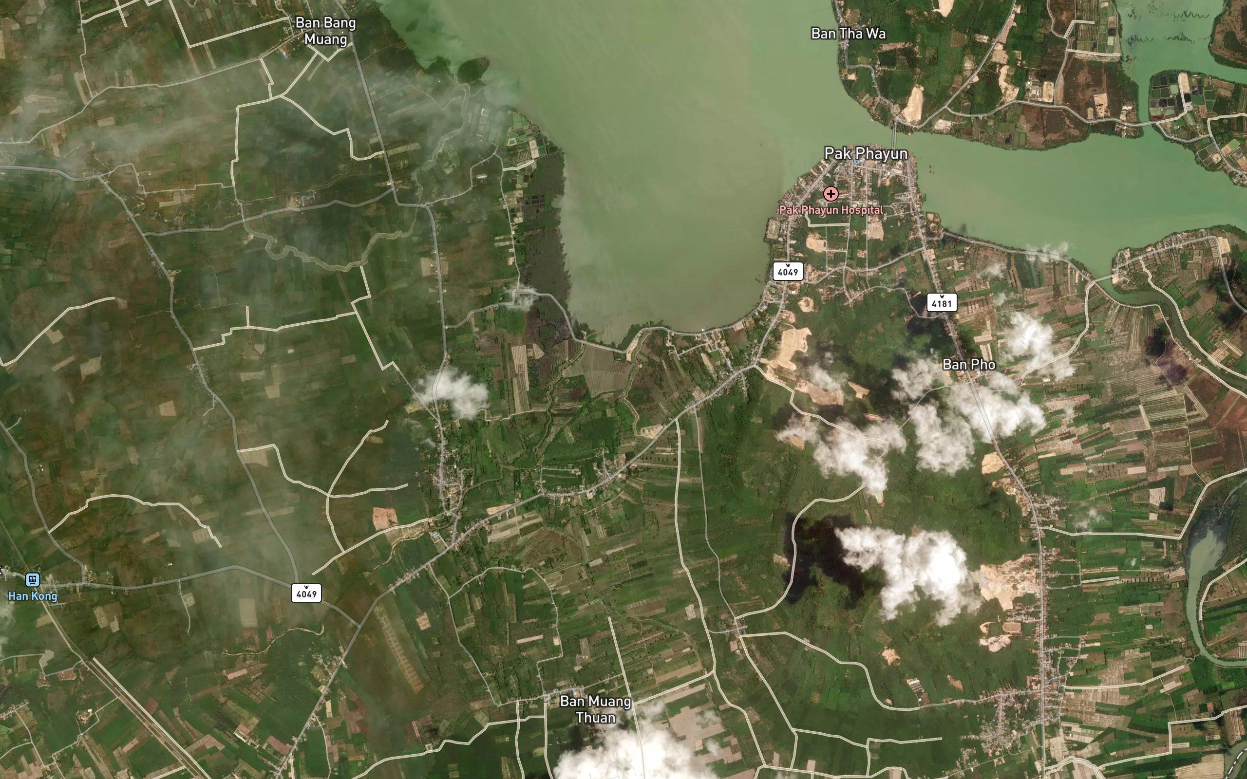 Khlong Mai