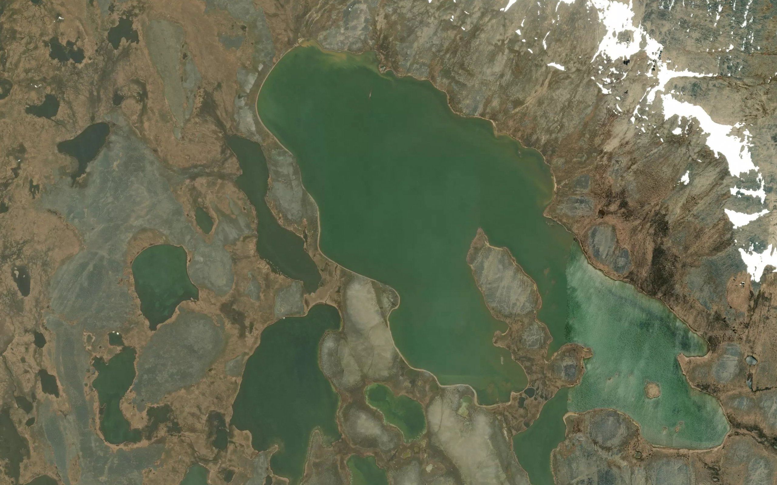 Niykhapakhit Lake