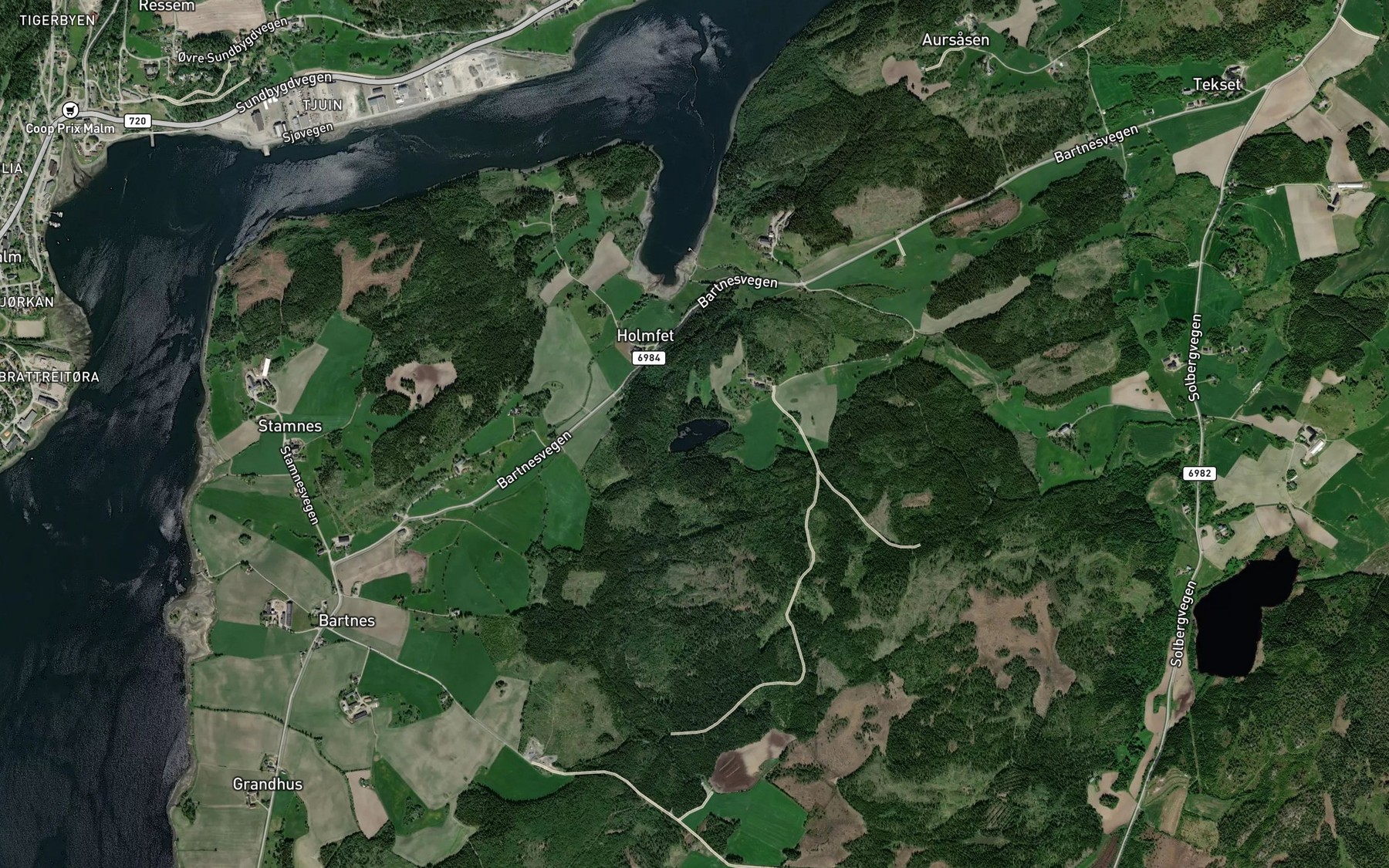 Satellite map of the Brandsasvatnet