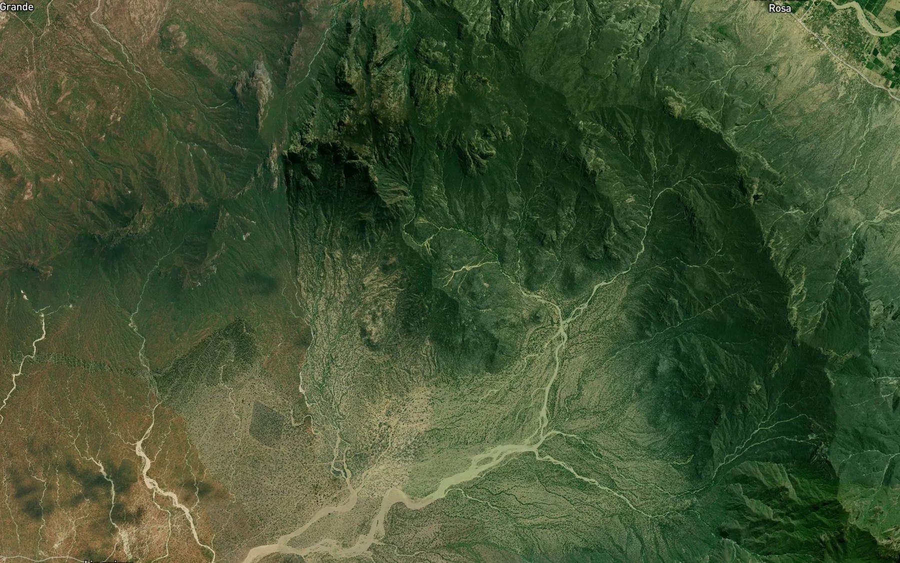 Satellite map of the Jaguay de Licurnique