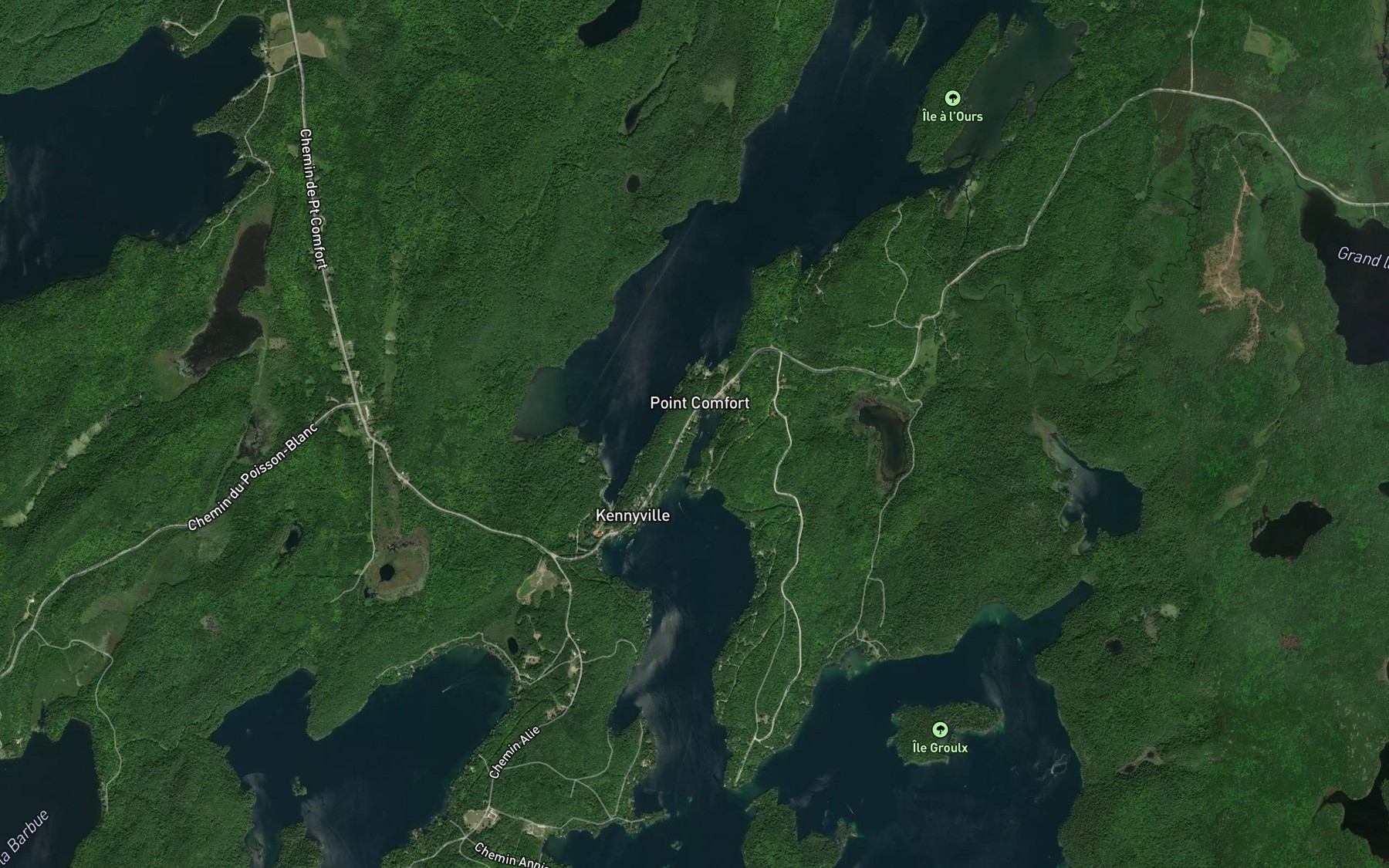 Satellite map of the Baie chez Alie