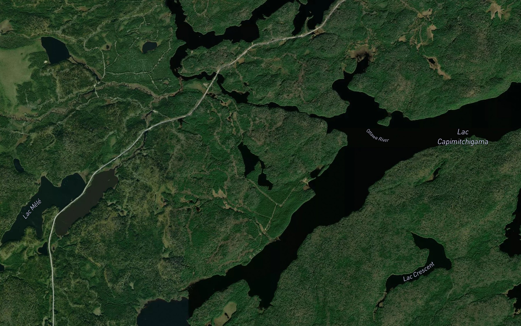 Satellite map of the Lac Innis