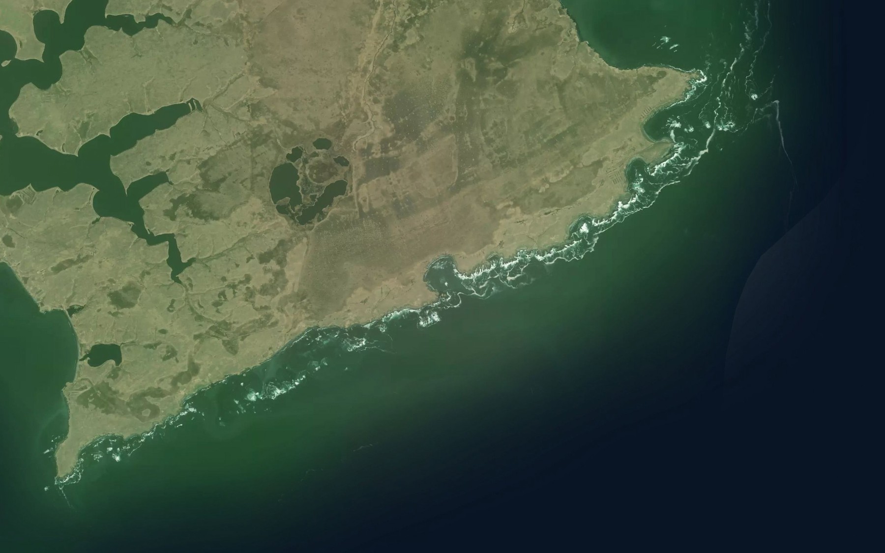 Satellite map of the Bukhta Shumnaya
