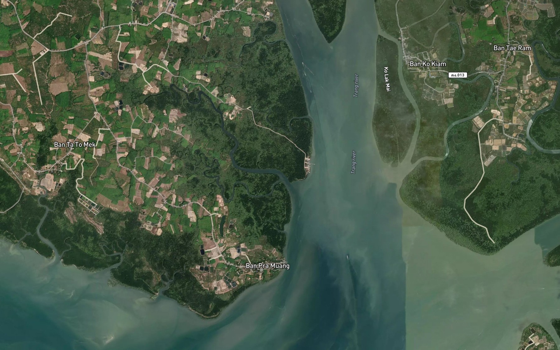 Satellite map of the Khlong Kra Sim