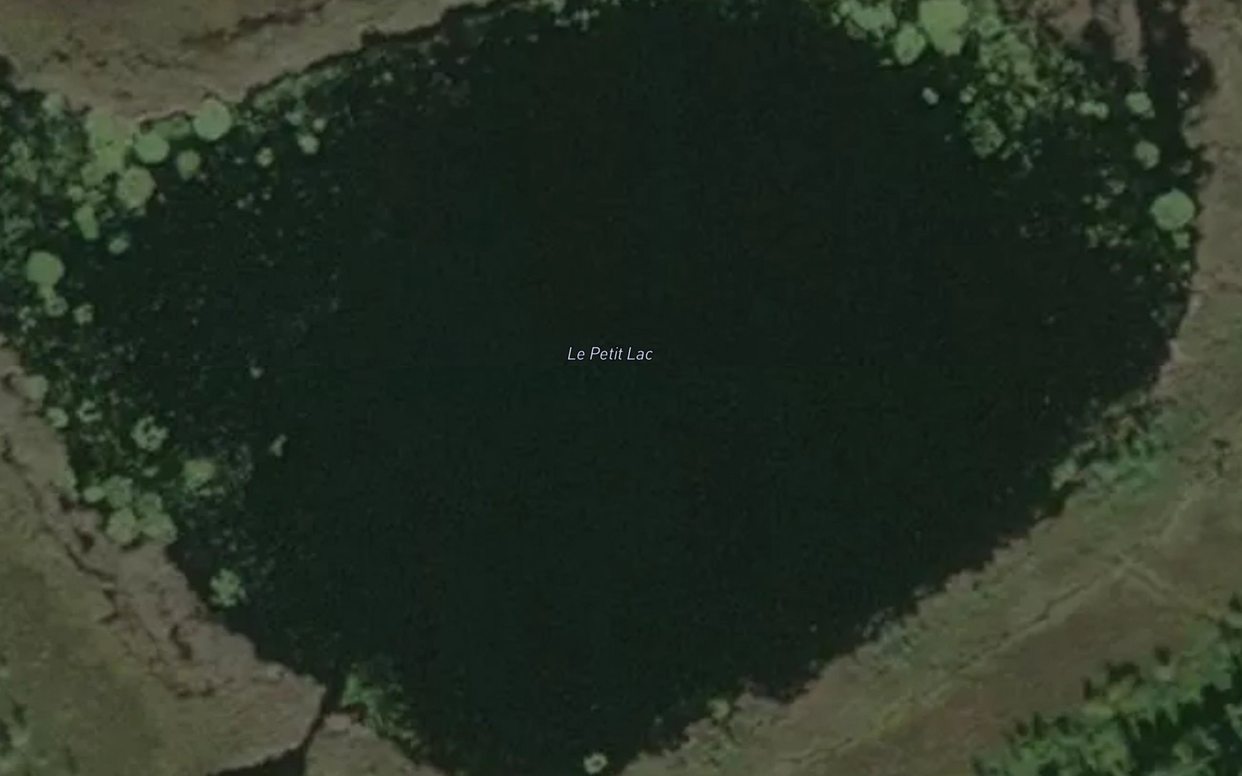 Satellite map of the Le Petit Lac