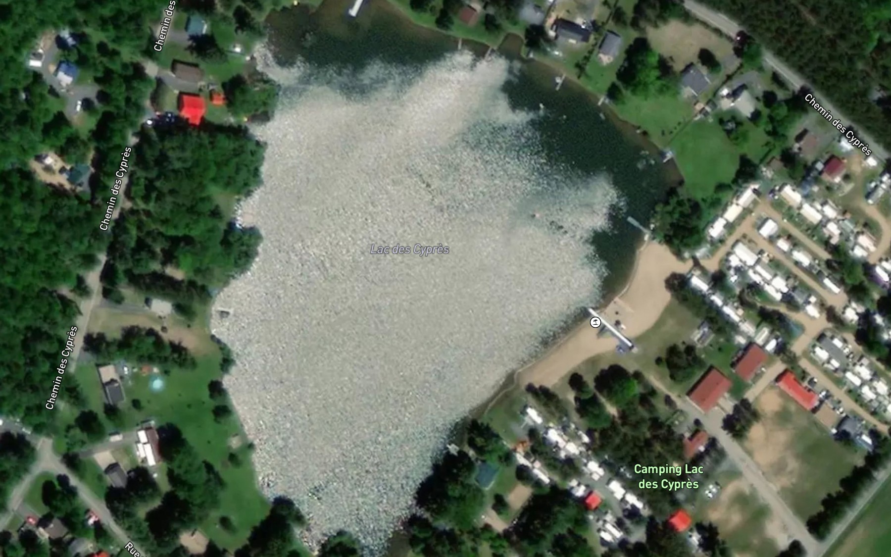 Satellite map of the Lac des Cypres