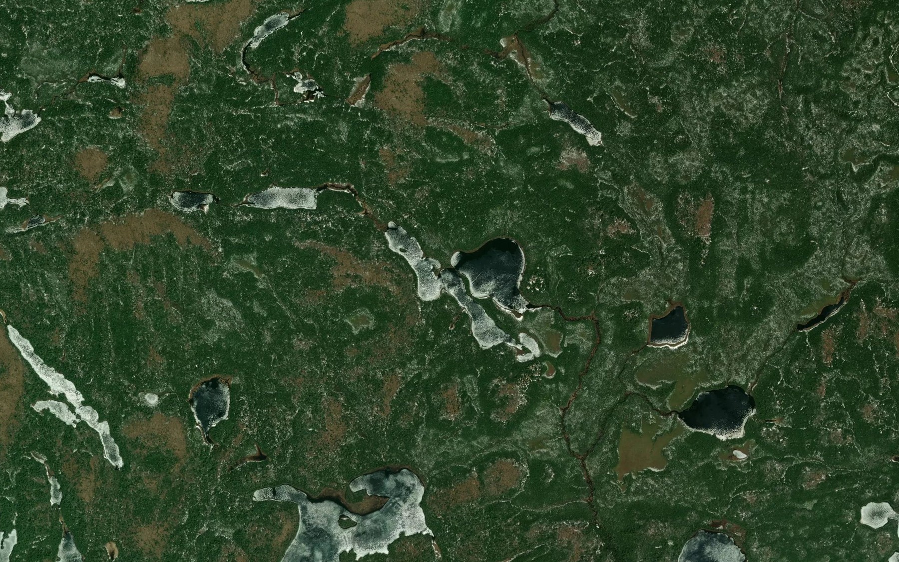 Satellite map of the Lac Taveleau