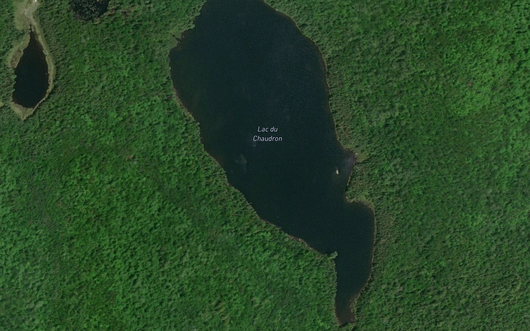 Satellite map of the Lac du Chaudron