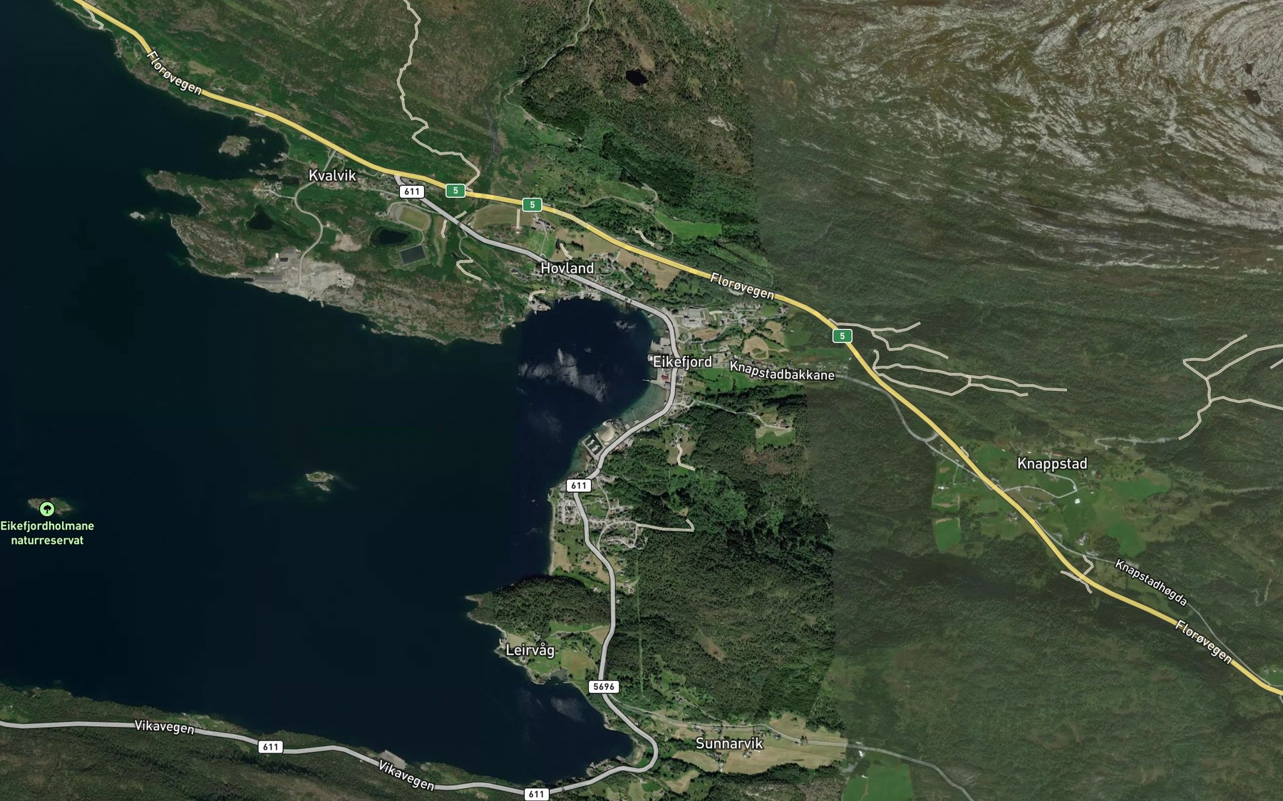 Satellite map of the Kyrkjebukta