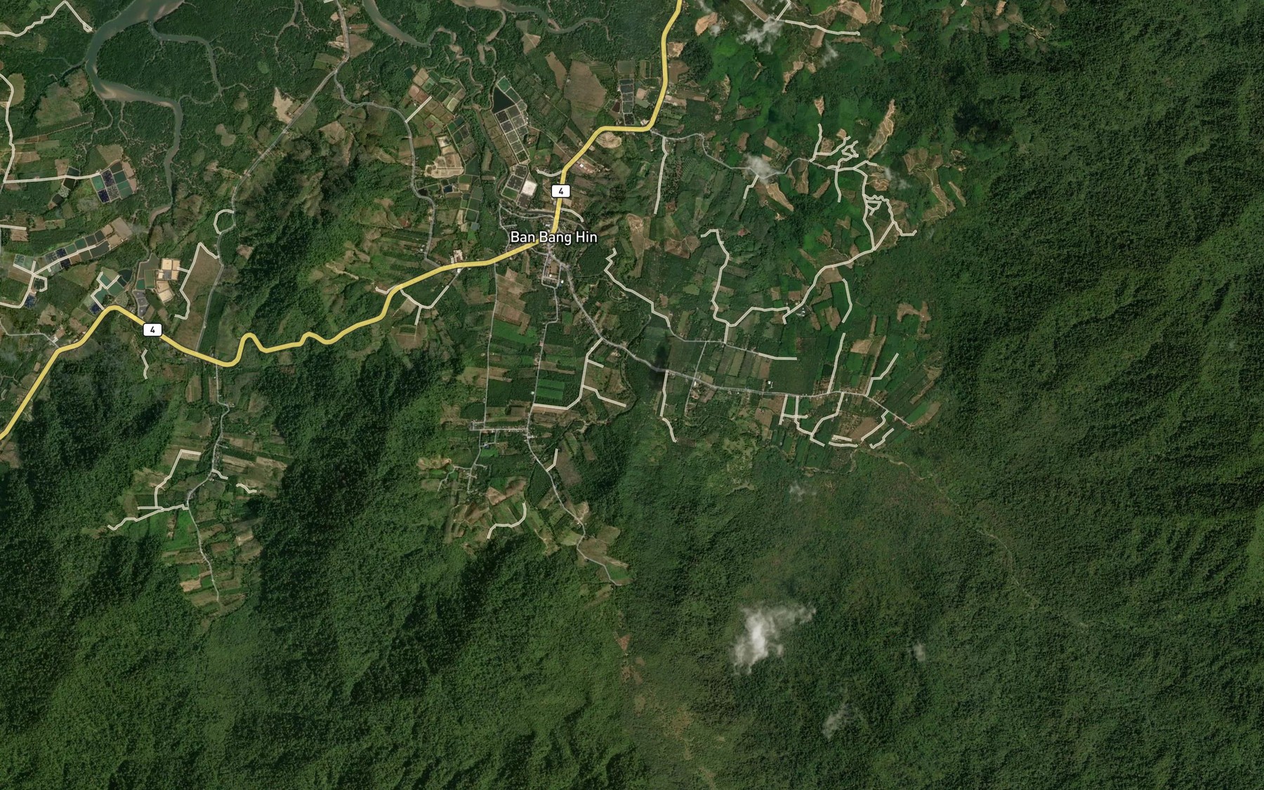 Satellite map of the Khlong Takhian Ngam