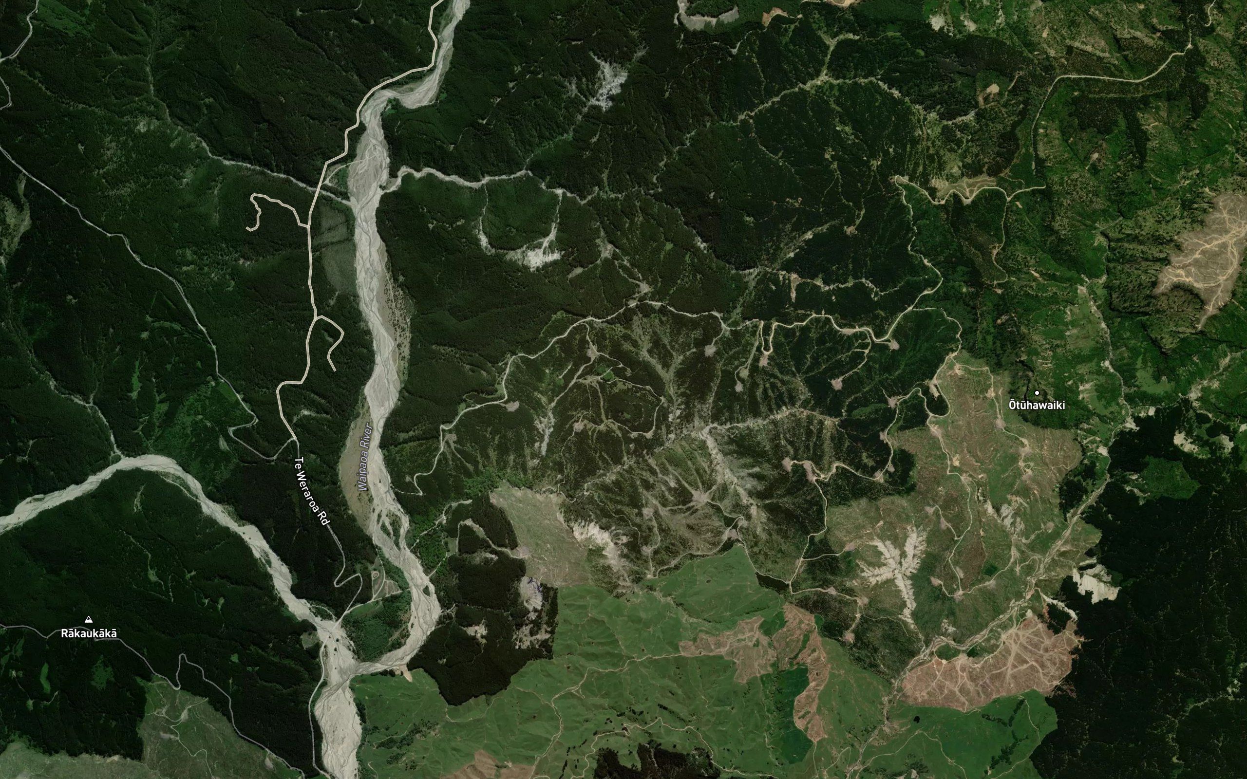 Whakauaponga Stream
