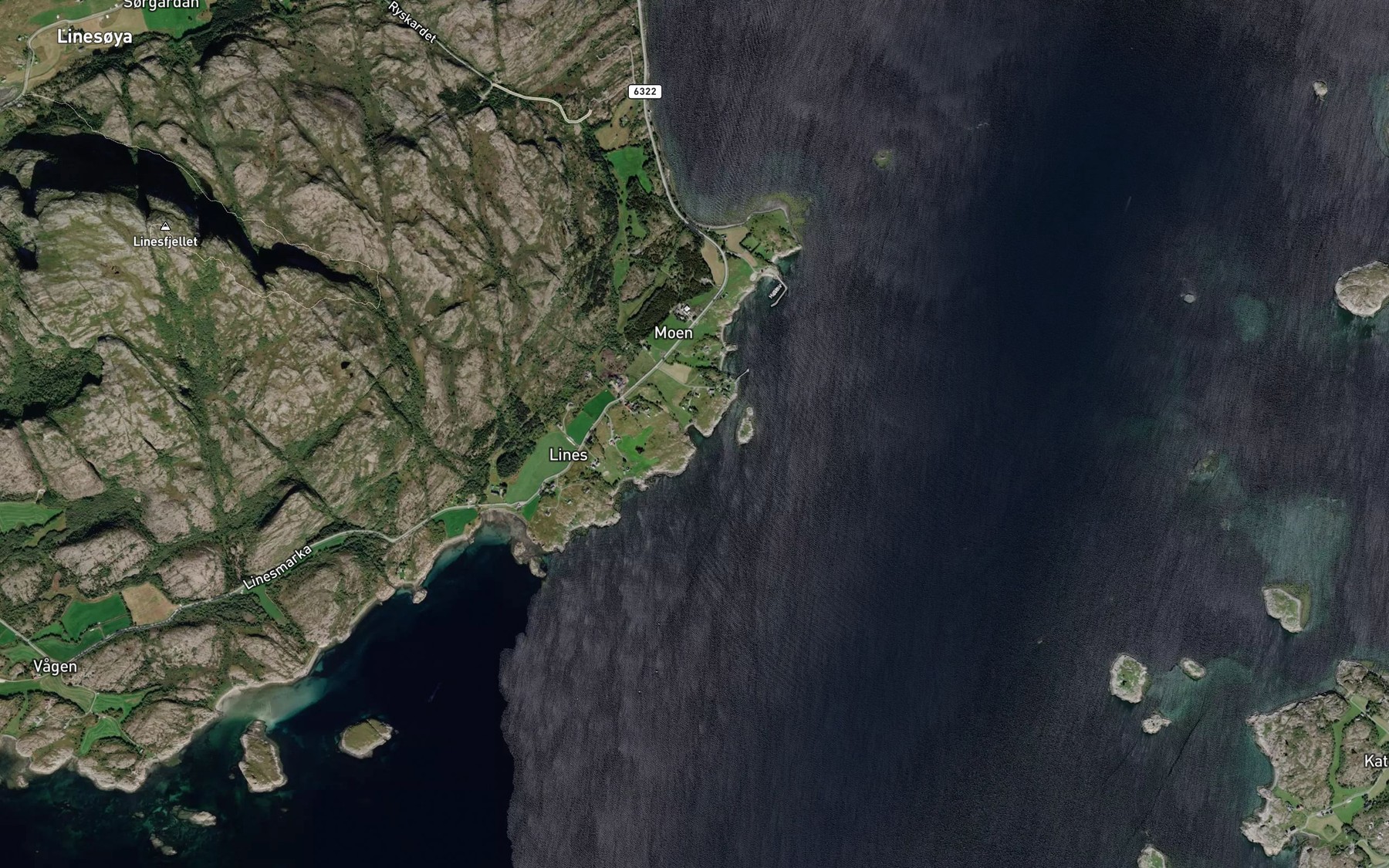 Satellite map of the Kvennavika