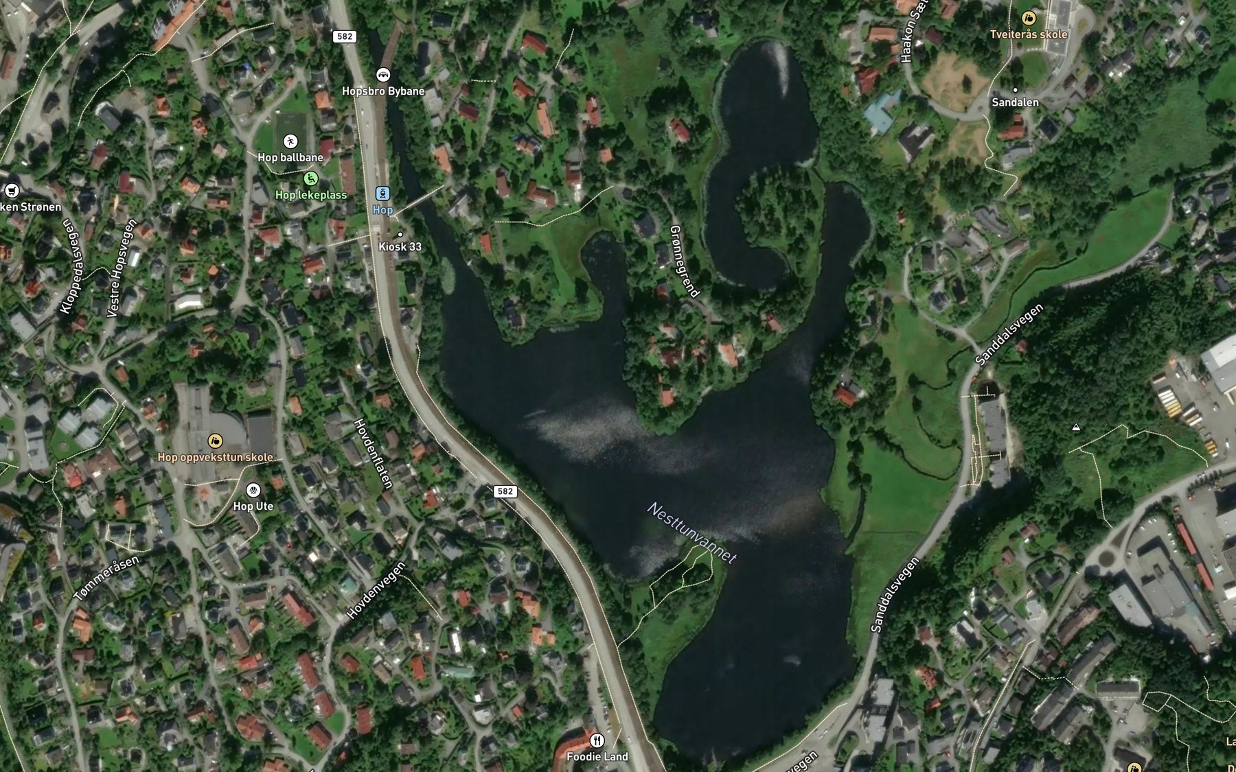 Satellite map of the Nesttunvatnet