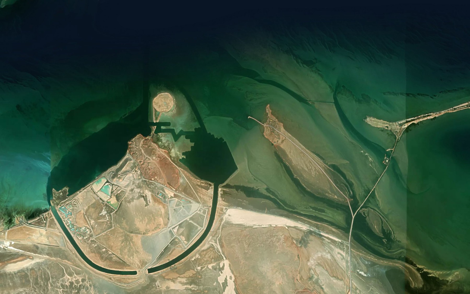 Satellite map of the Khawr Thumayriyah