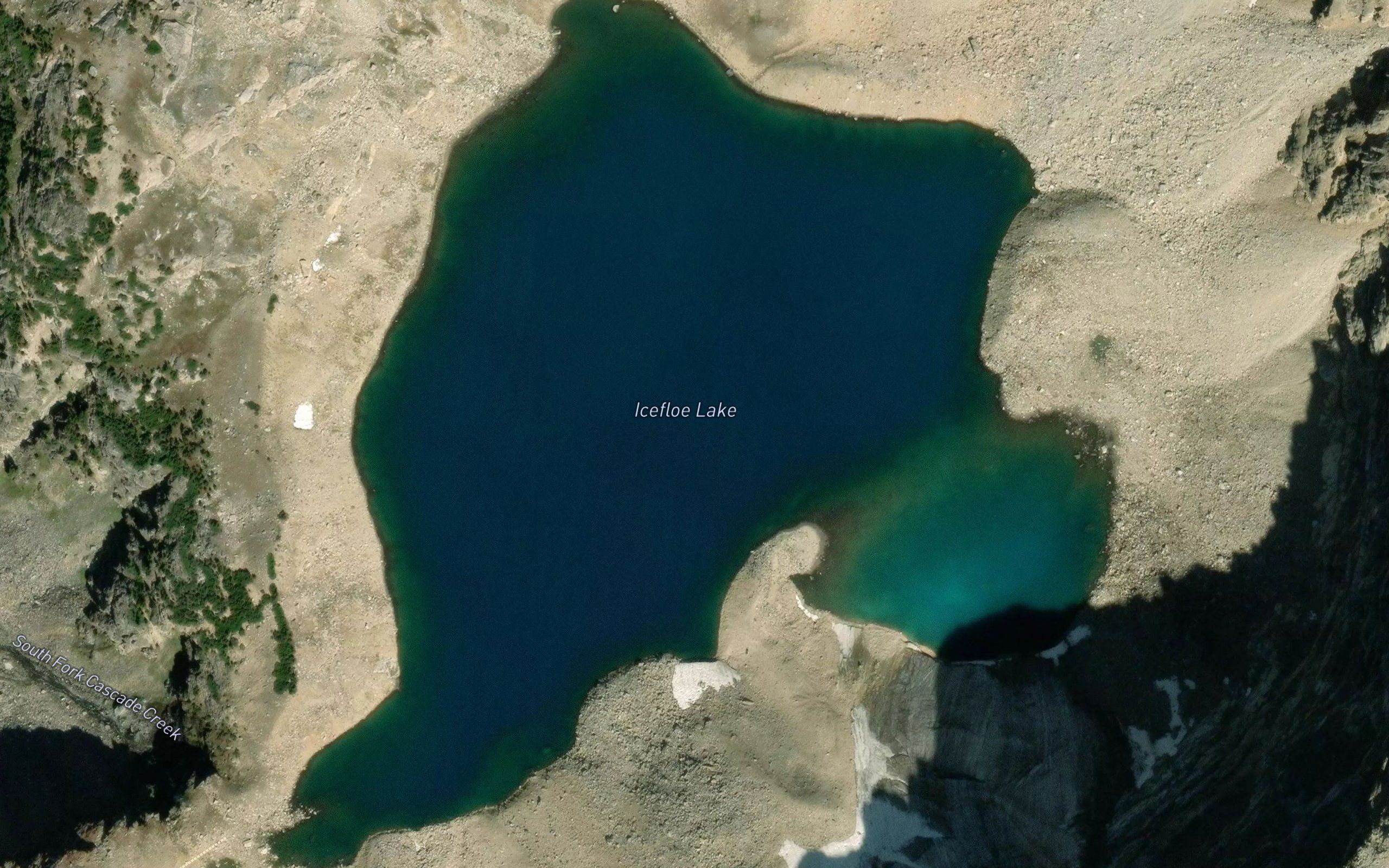 Icefloe Lake