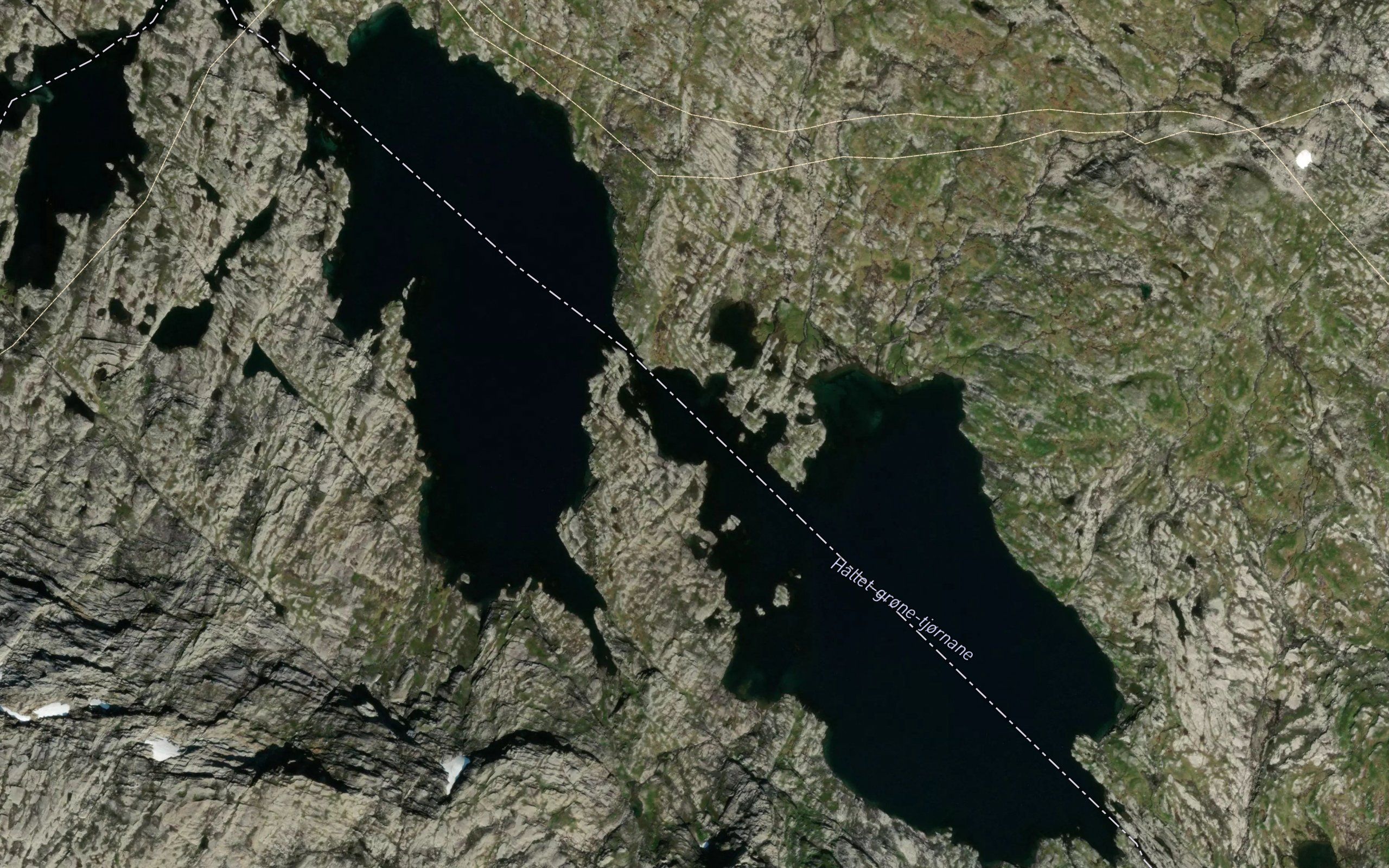 Hallet-grone-tjornane