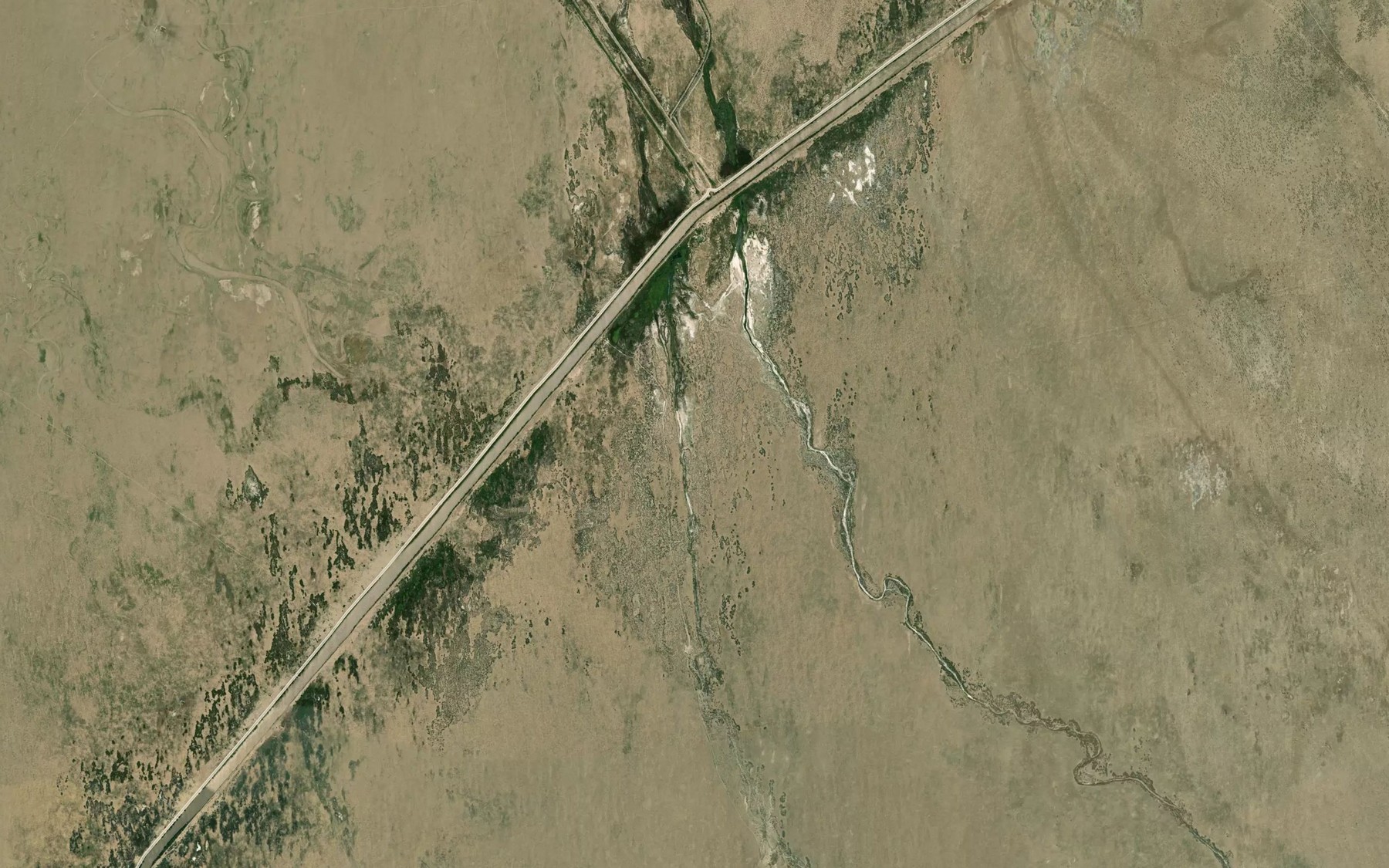 Satellite map of the Sharof Rashidov nomli Amu-Buxoro Kanali