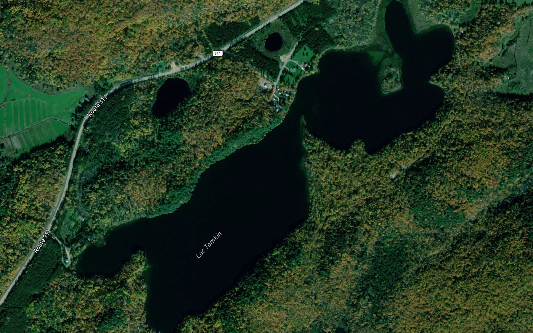 Satellite map of the Lac Tomkin