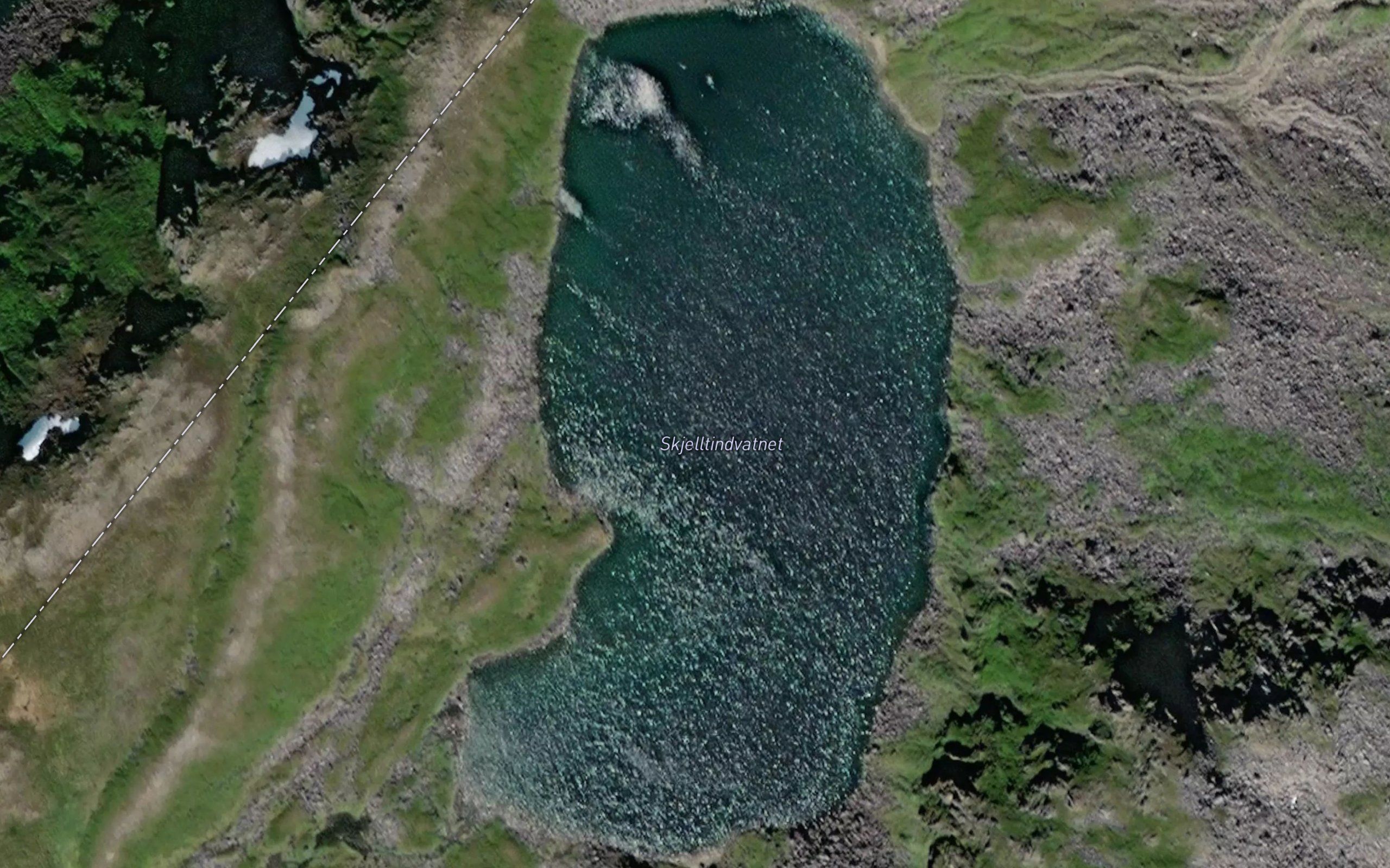 Skjelltindvatnet