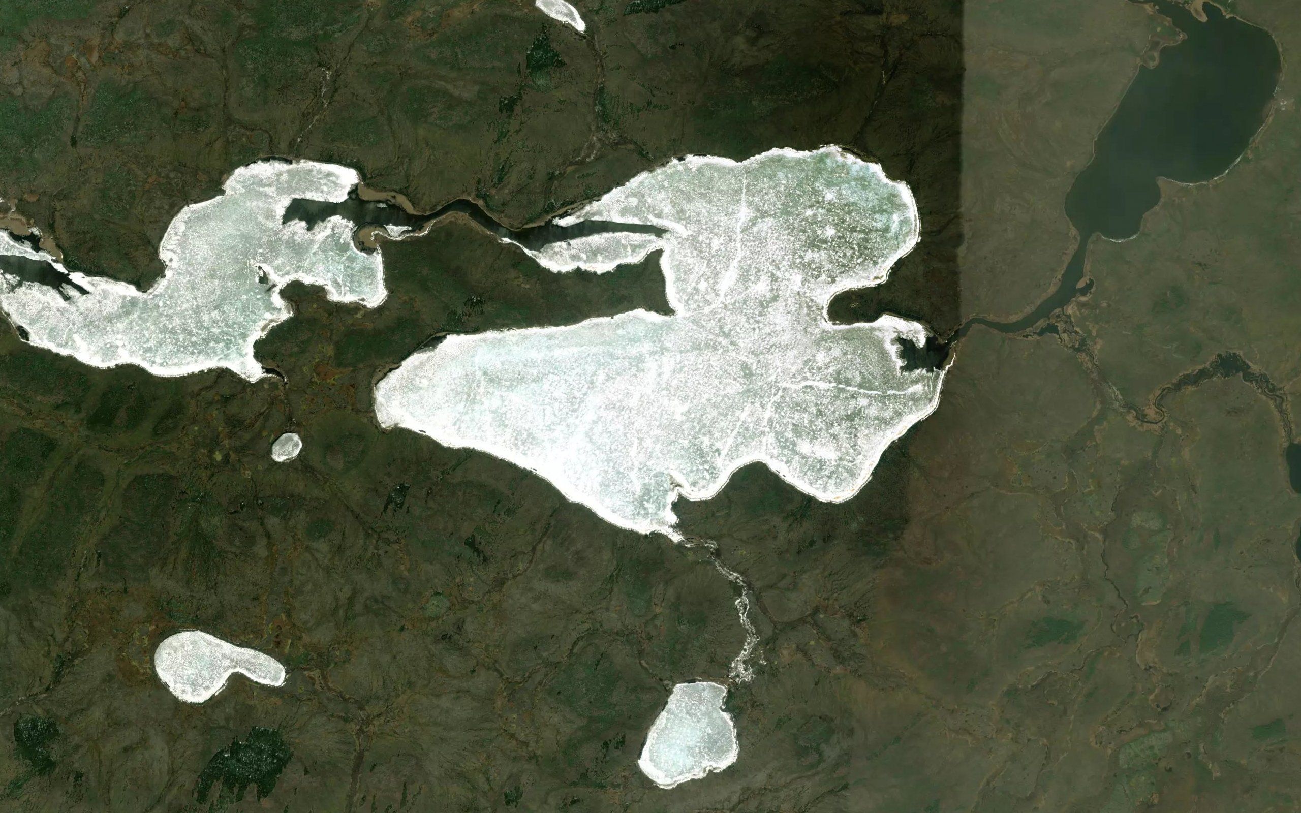 Awapekamak Lake
