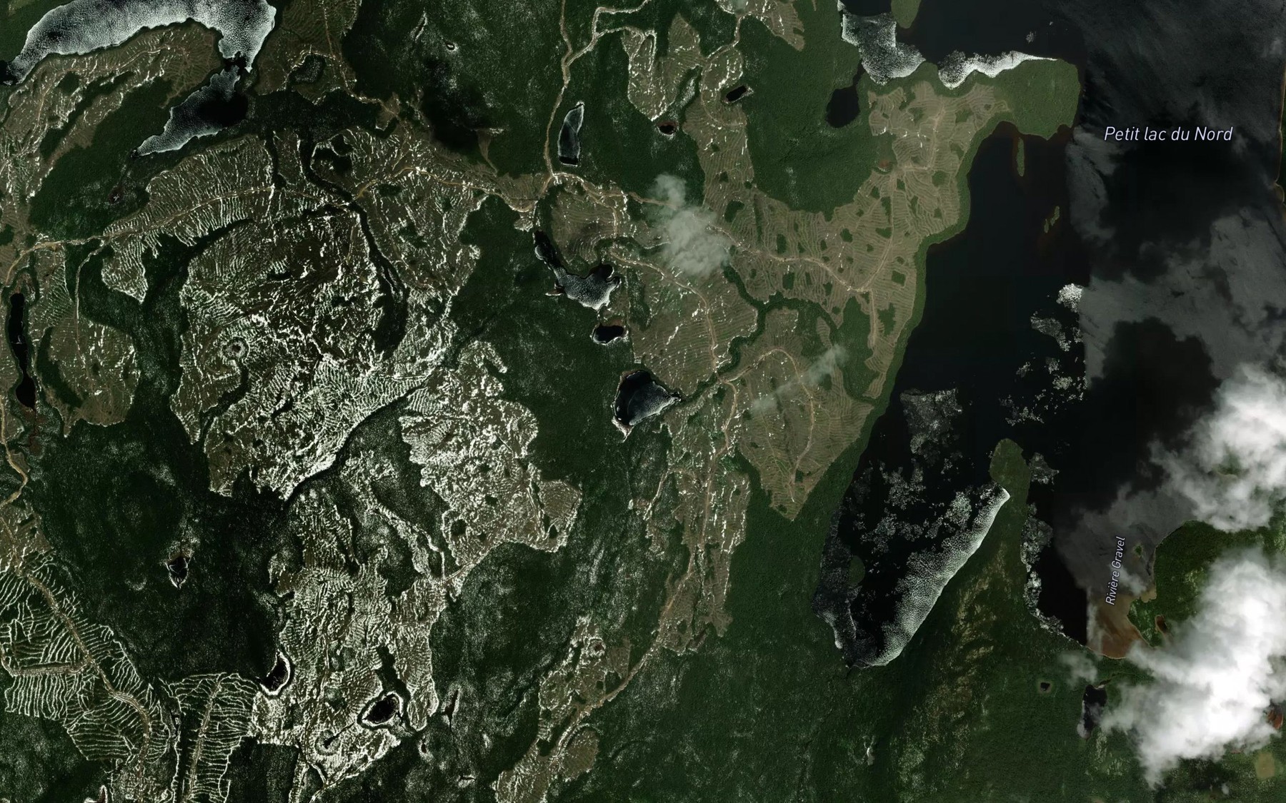 Satellite map of the Lac des Contrebandes