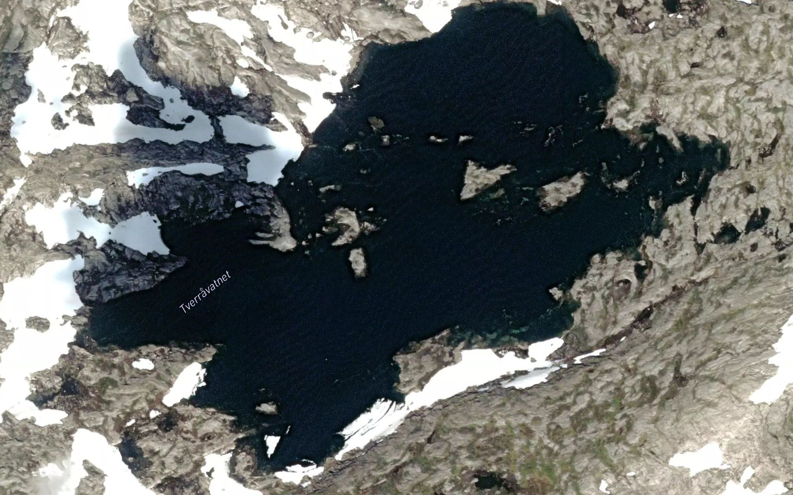 Tverragvatnet