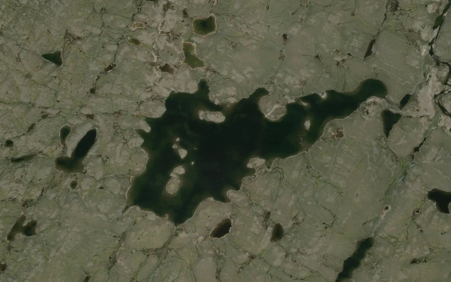 Satellite map of the Lac Qaumajulik