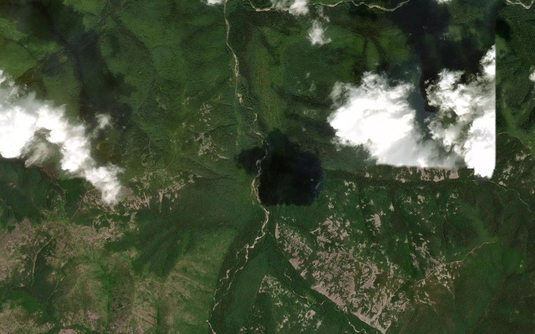Satellite map of the Effuzivnyy