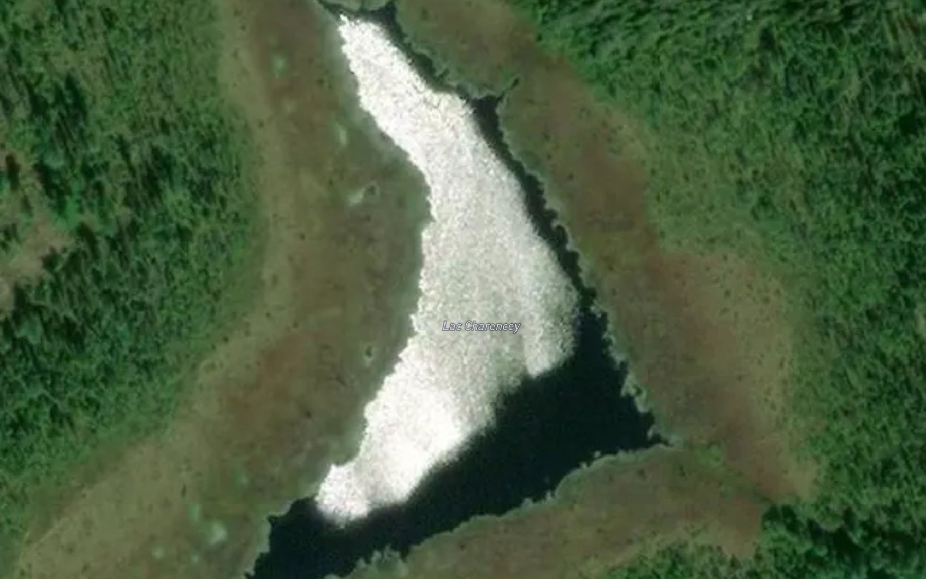 Satellite map of the Lac Charencey
