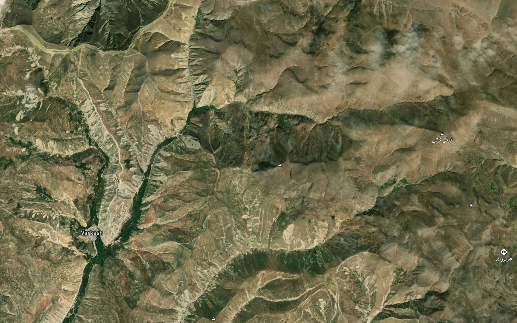 Satellite map of the Cheshmeh-ye Tazeh Kand Cheshmehsi