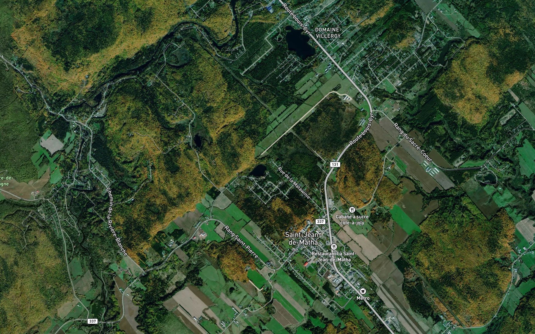 Satellite map of the Cours d'eau Domina