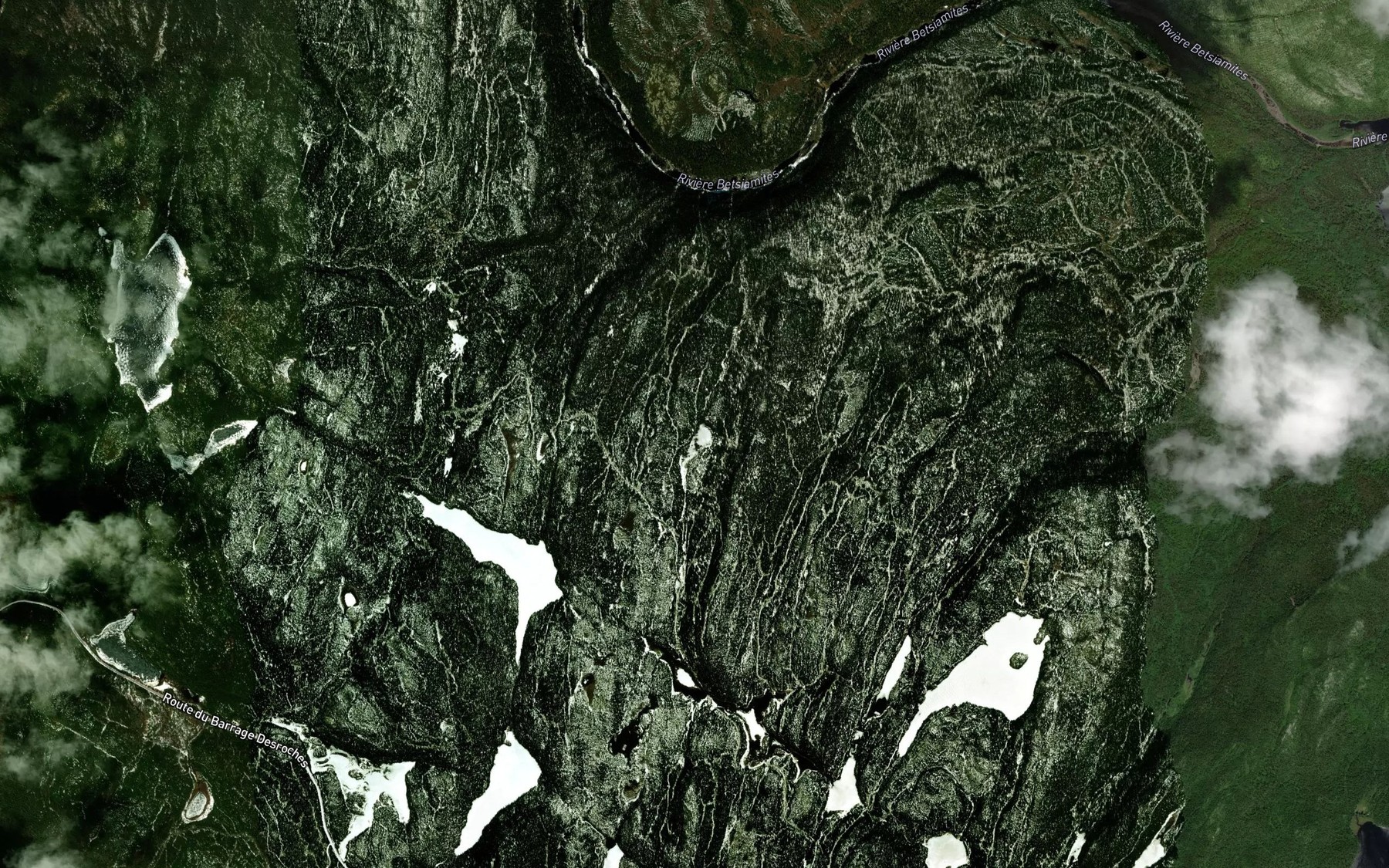 Satellite map of the Lac Row