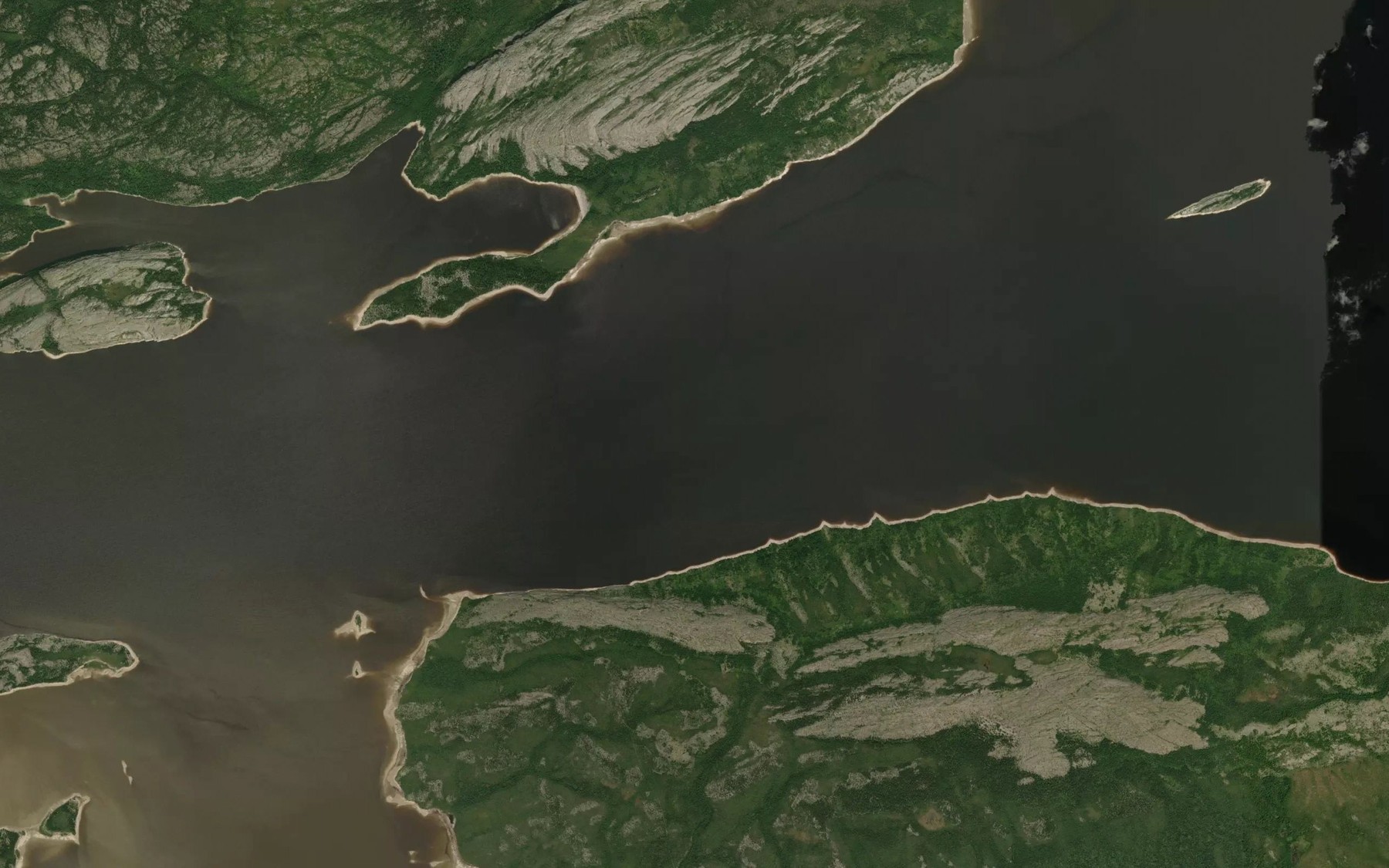 Satellite map of the Passe Awapakamich