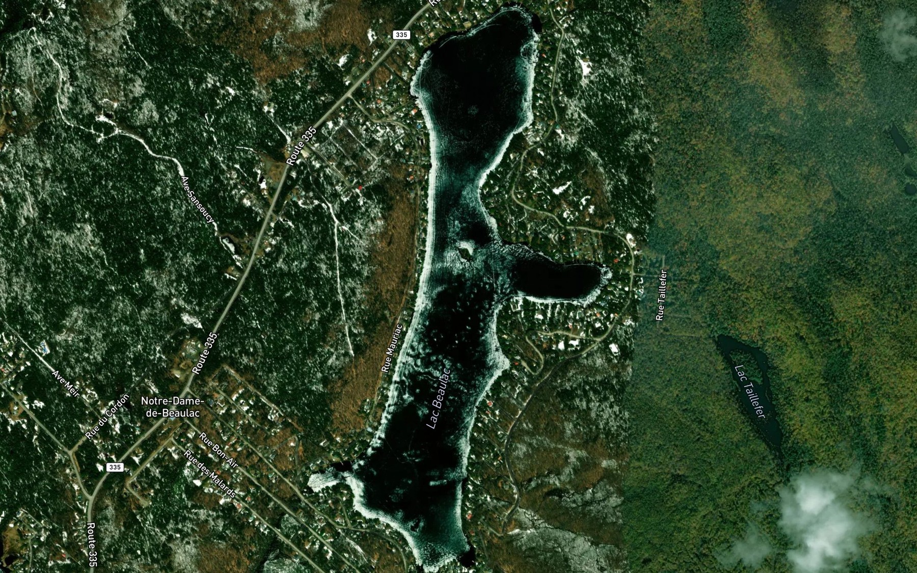 Satellite map of the Lac Beaulac