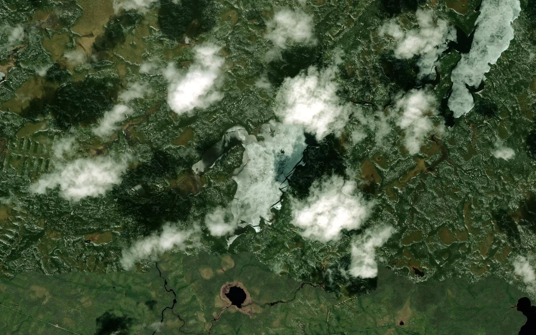 Satellite map of the Lac Paul
