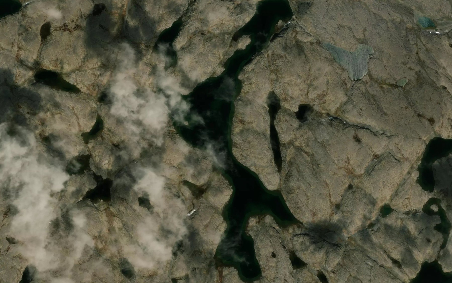 Satellite map of the Lac Qikirtalialuk