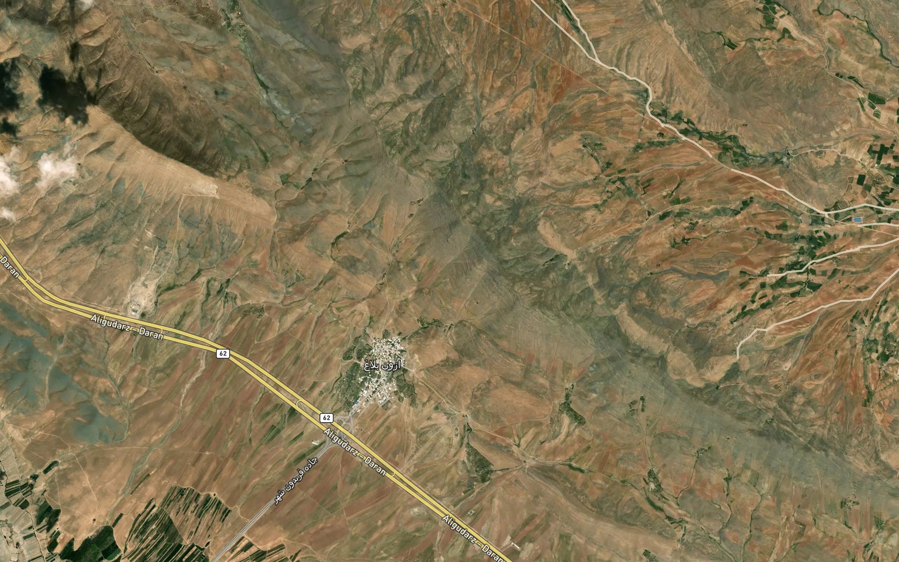 Satellite map of the Cheshmeh-ye Kachal Bulagh