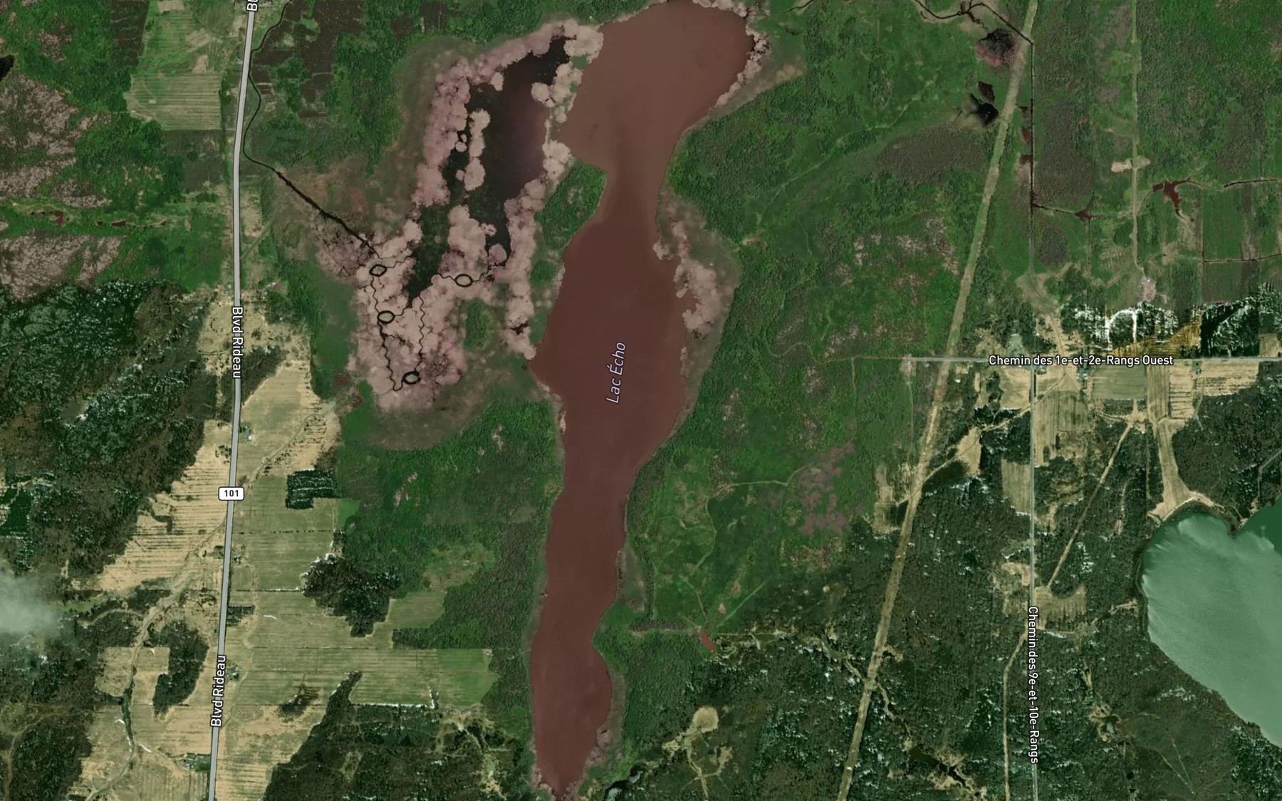 Satellite map of the Lac Echo