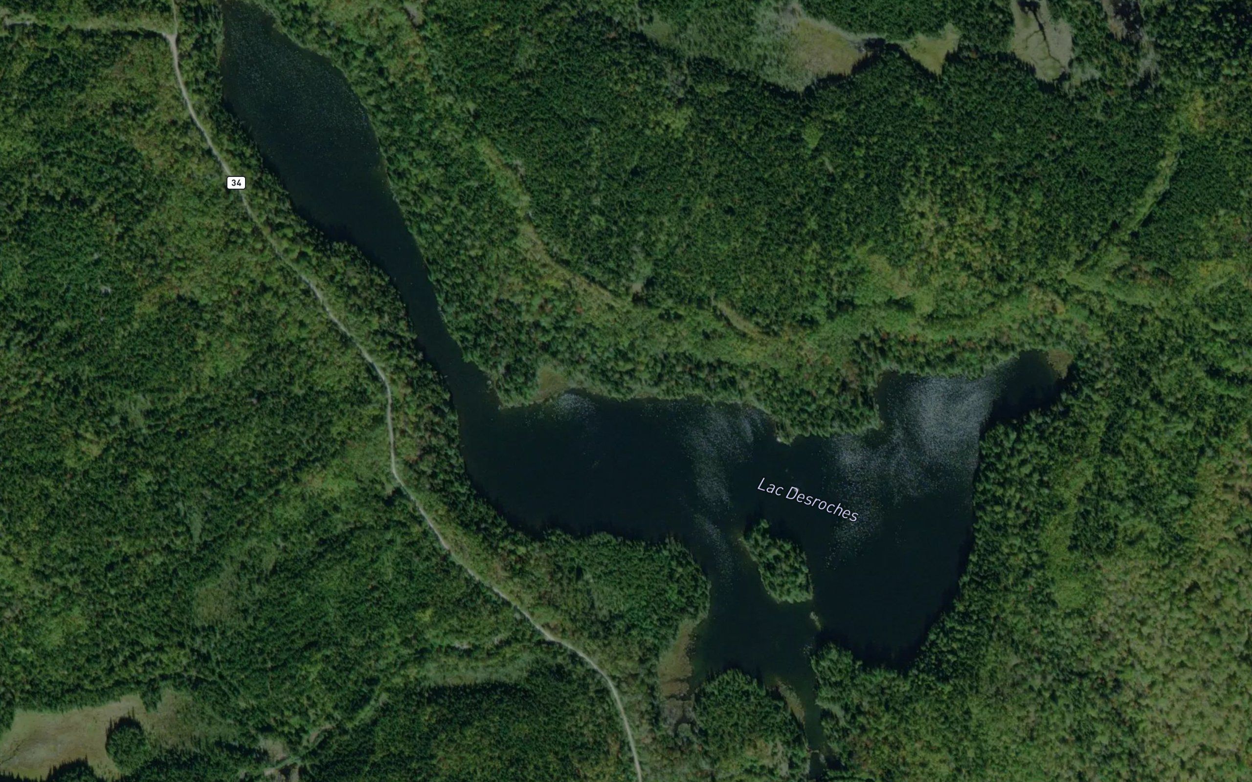 Lac Desroches