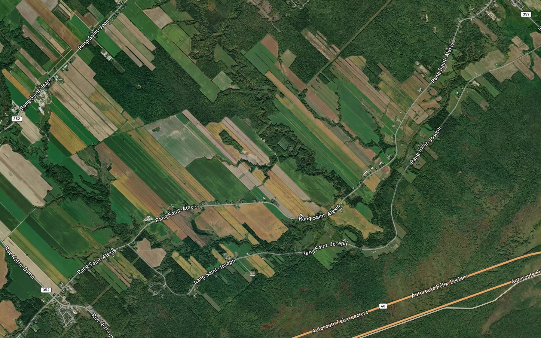 Satellite map of the Cours d'eau Harnois