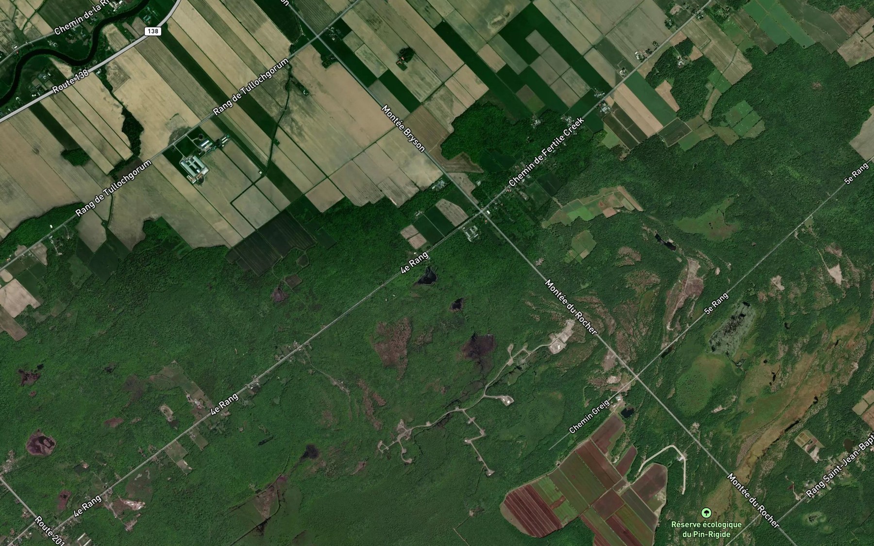 Satellite map of the Etang Greig