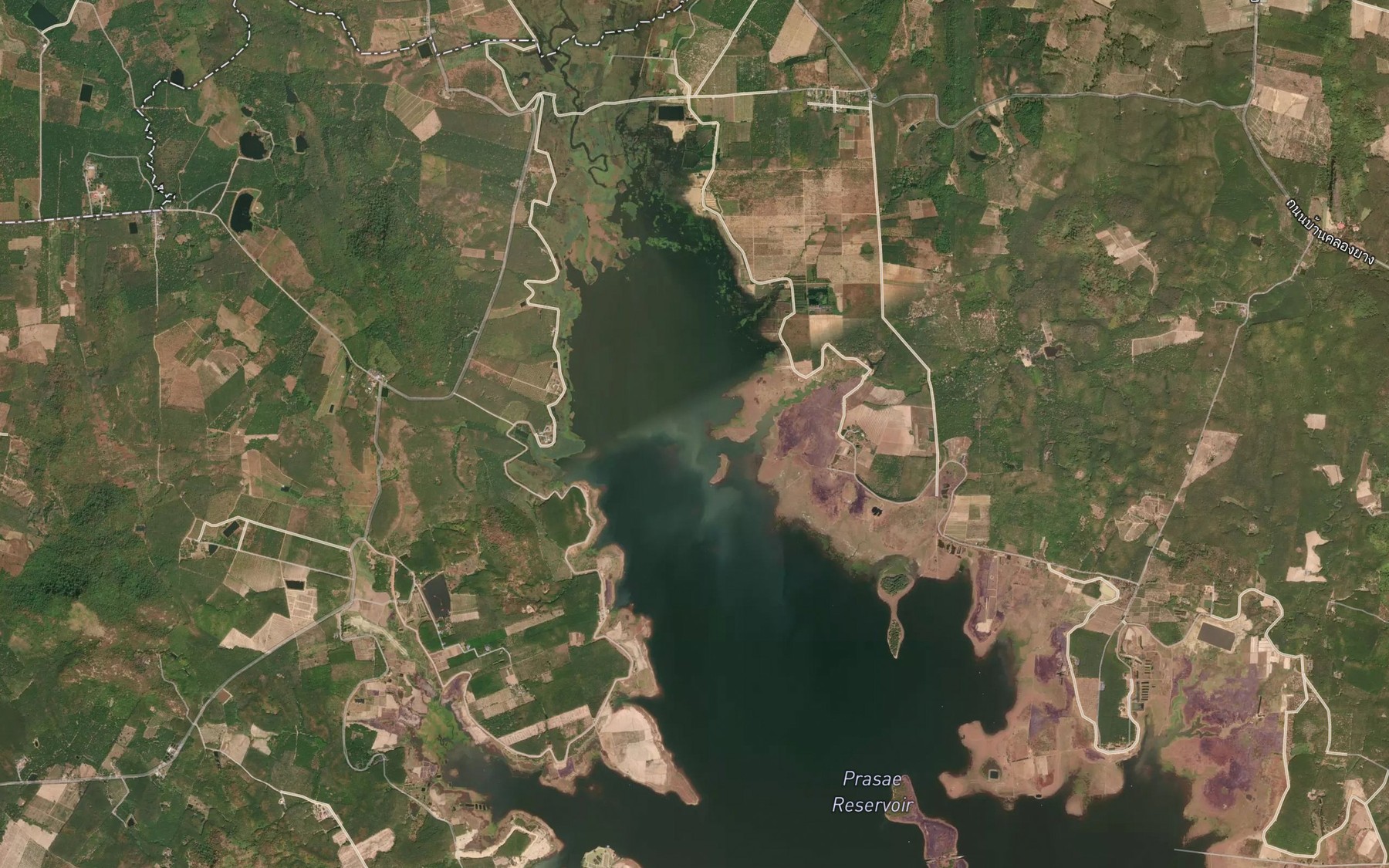 Satellite map of the Khlong Prasae