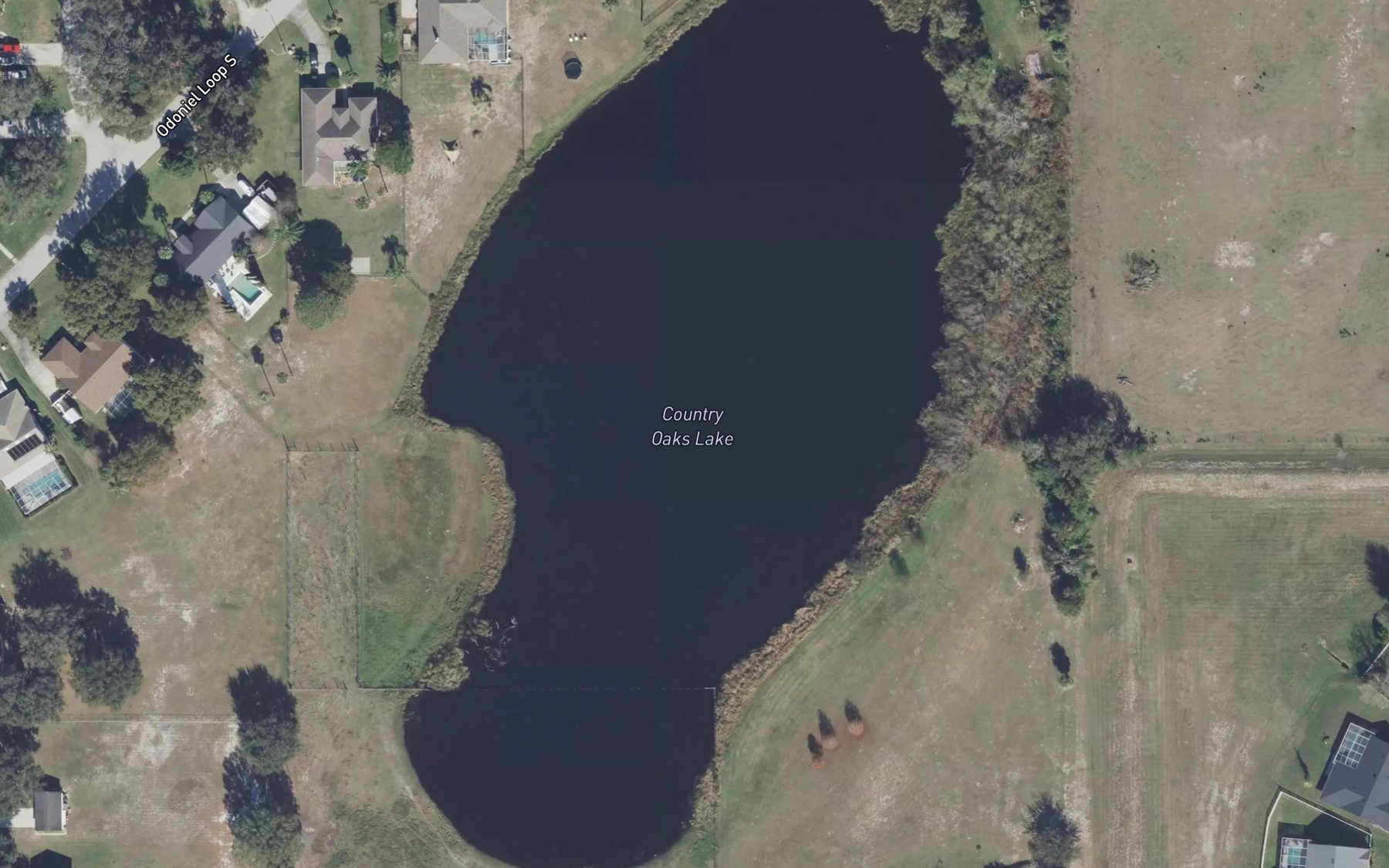 Satellite map of the Country Oaks Lake