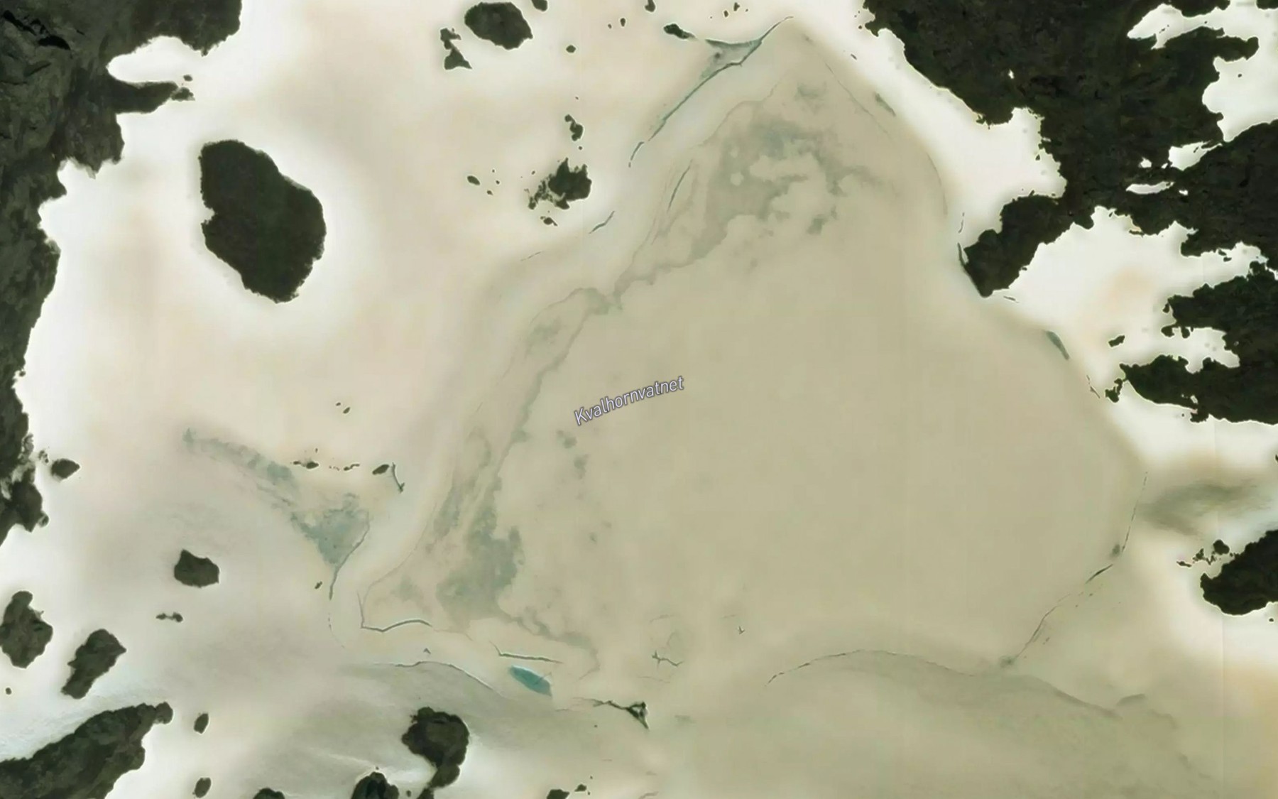 Satellite map of the Kvalhornvatnet